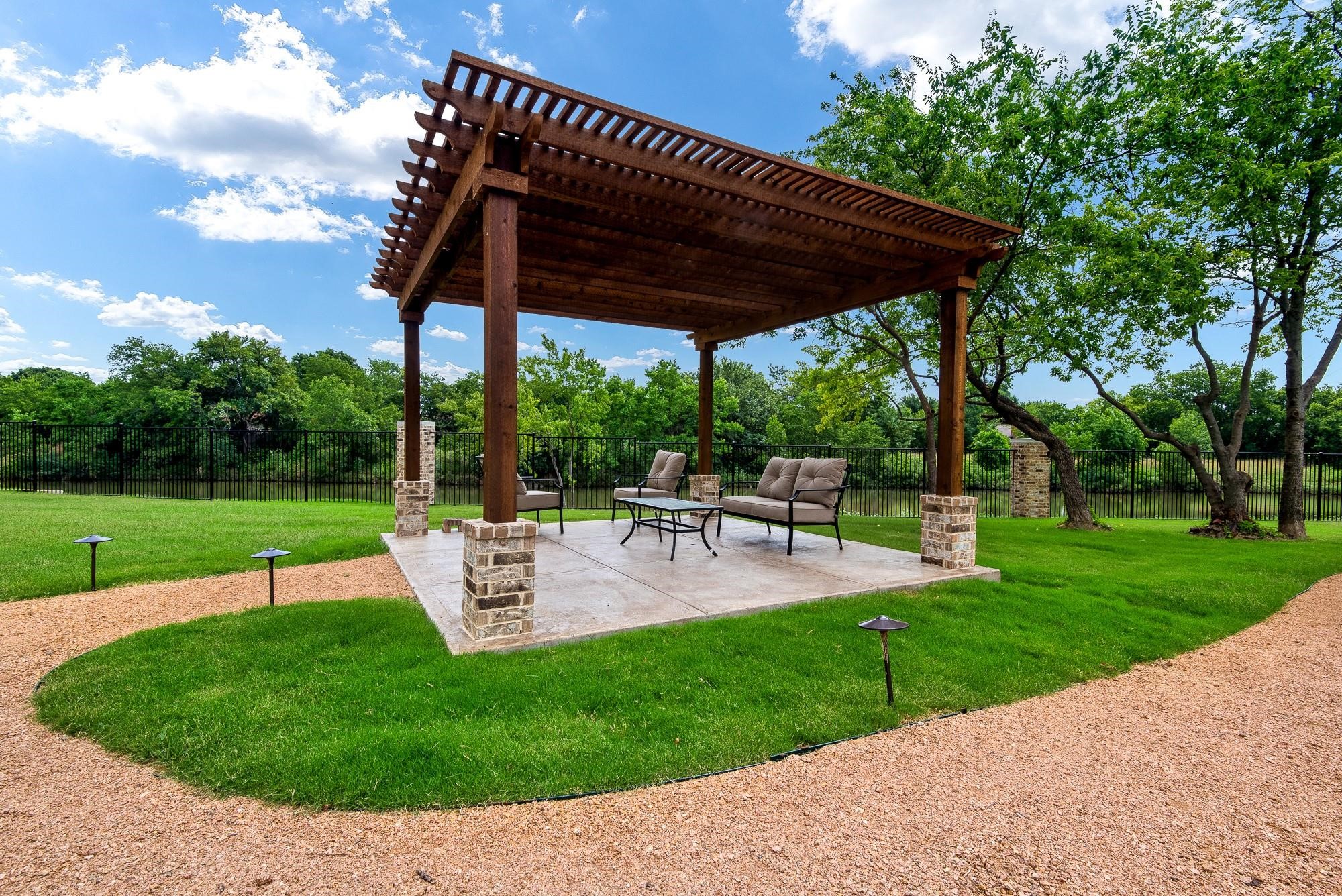 770 N Plano Road Richardson TX 75081