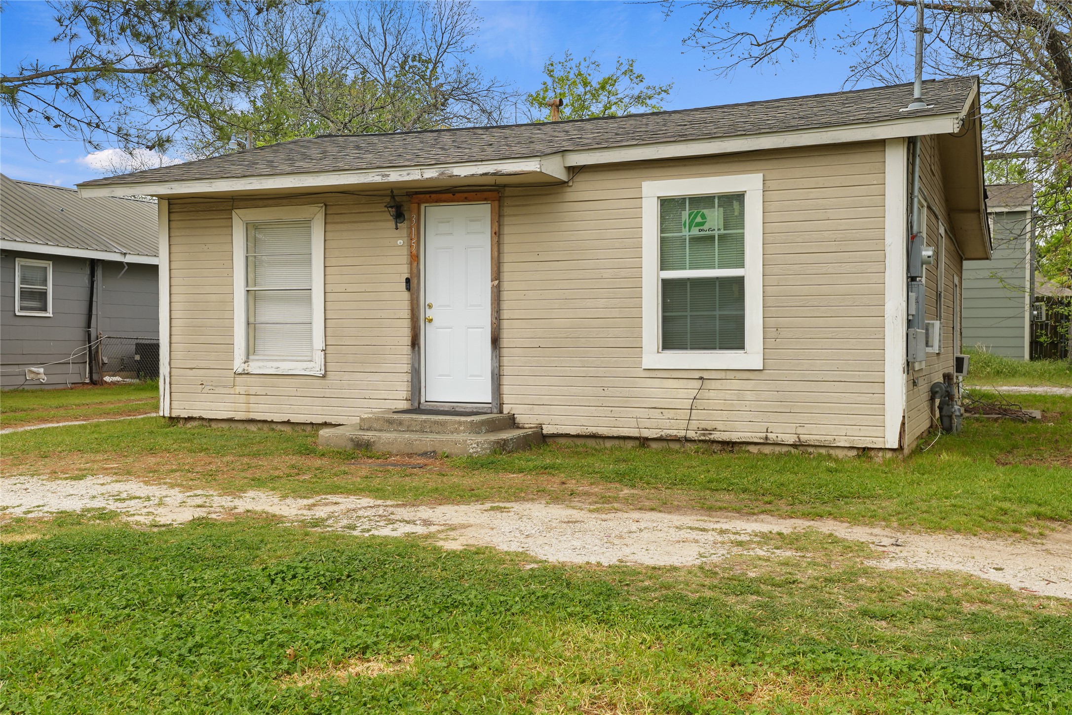 315 Ritchey Street Gainesville TX 76240