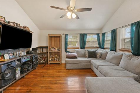 315 Ritchey Street Gainesville TX 76240