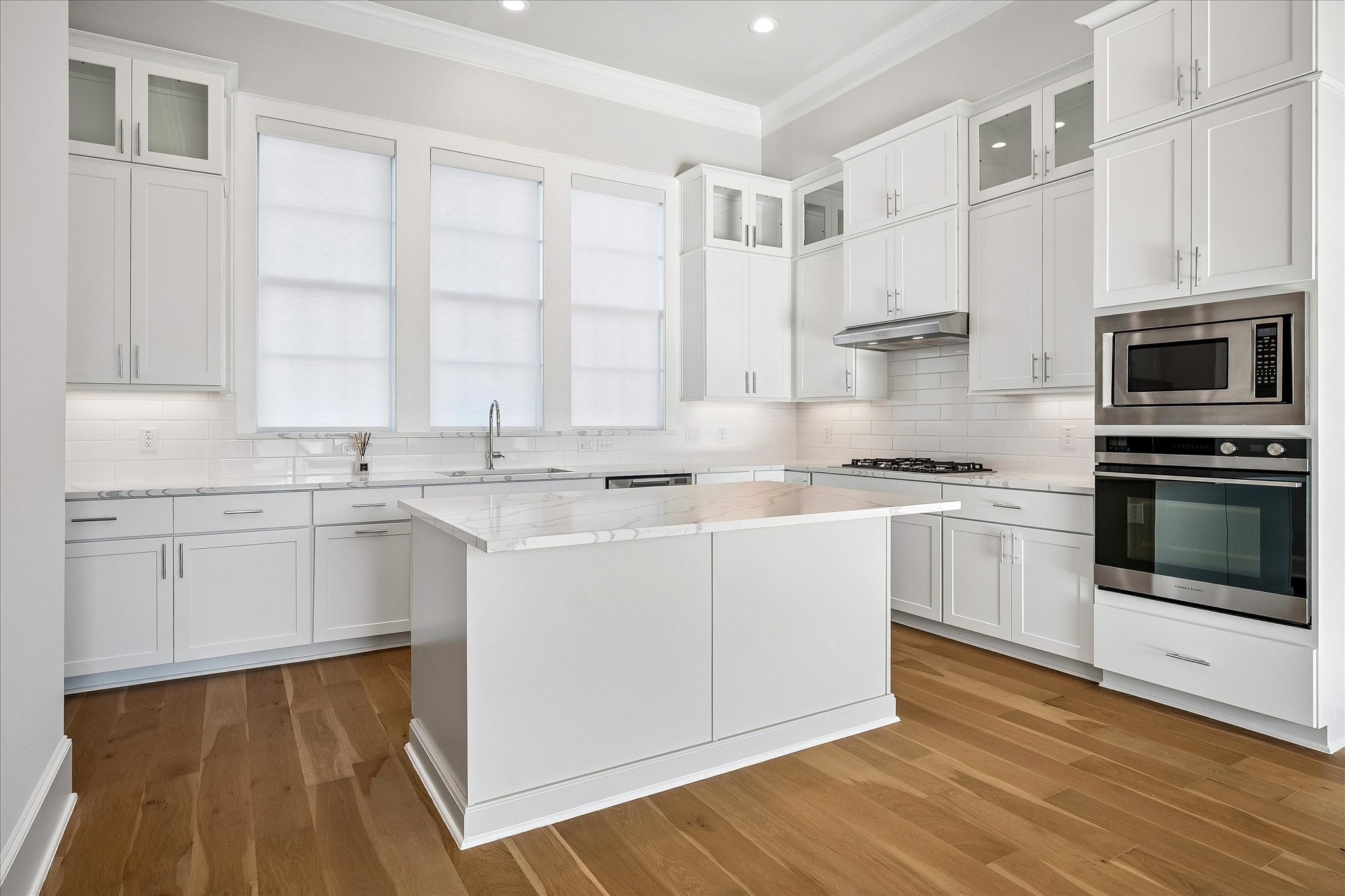 6005 Laurel Lane Addison TX 75001