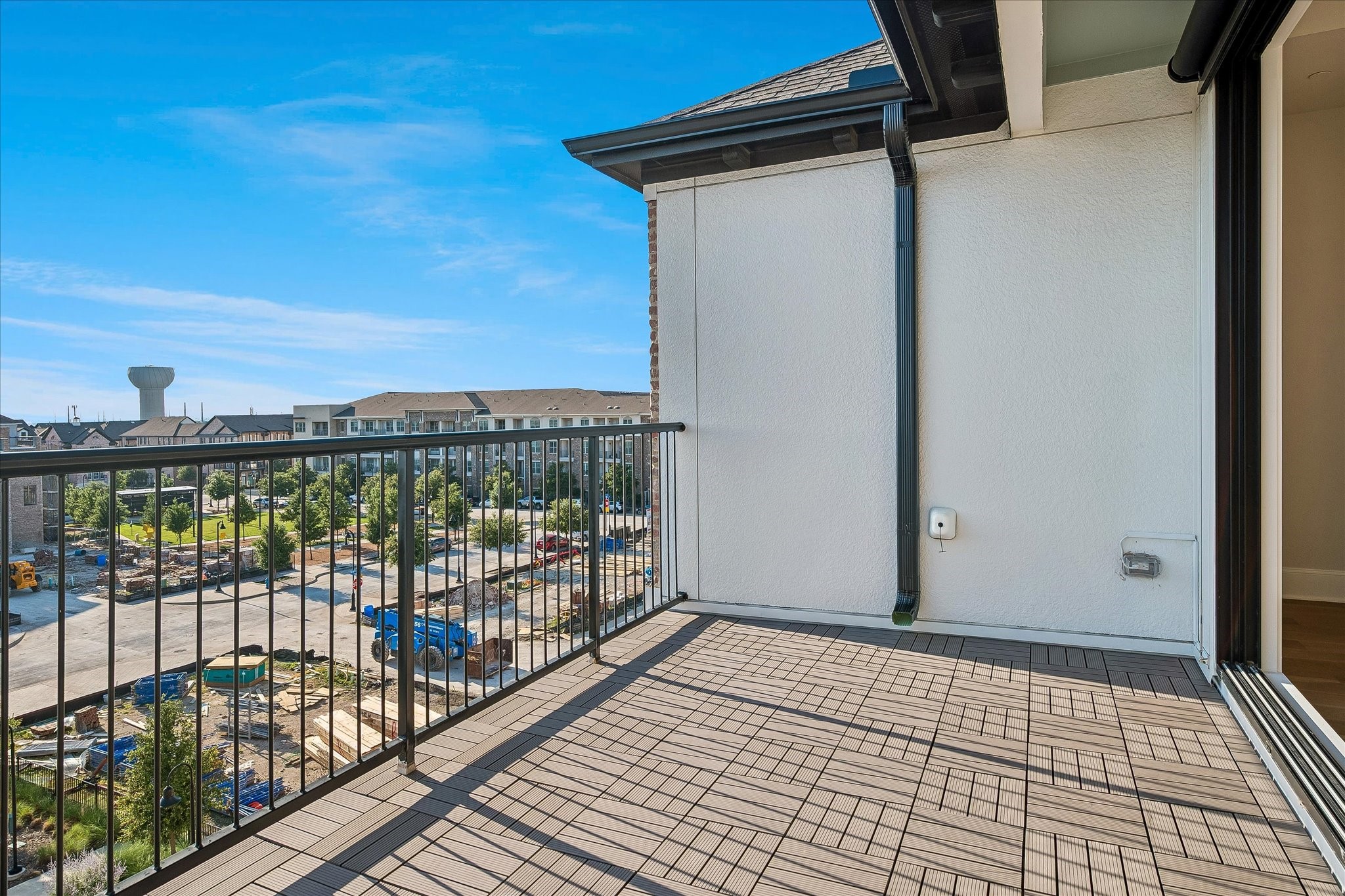 6005 Laurel Lane Addison TX 75001