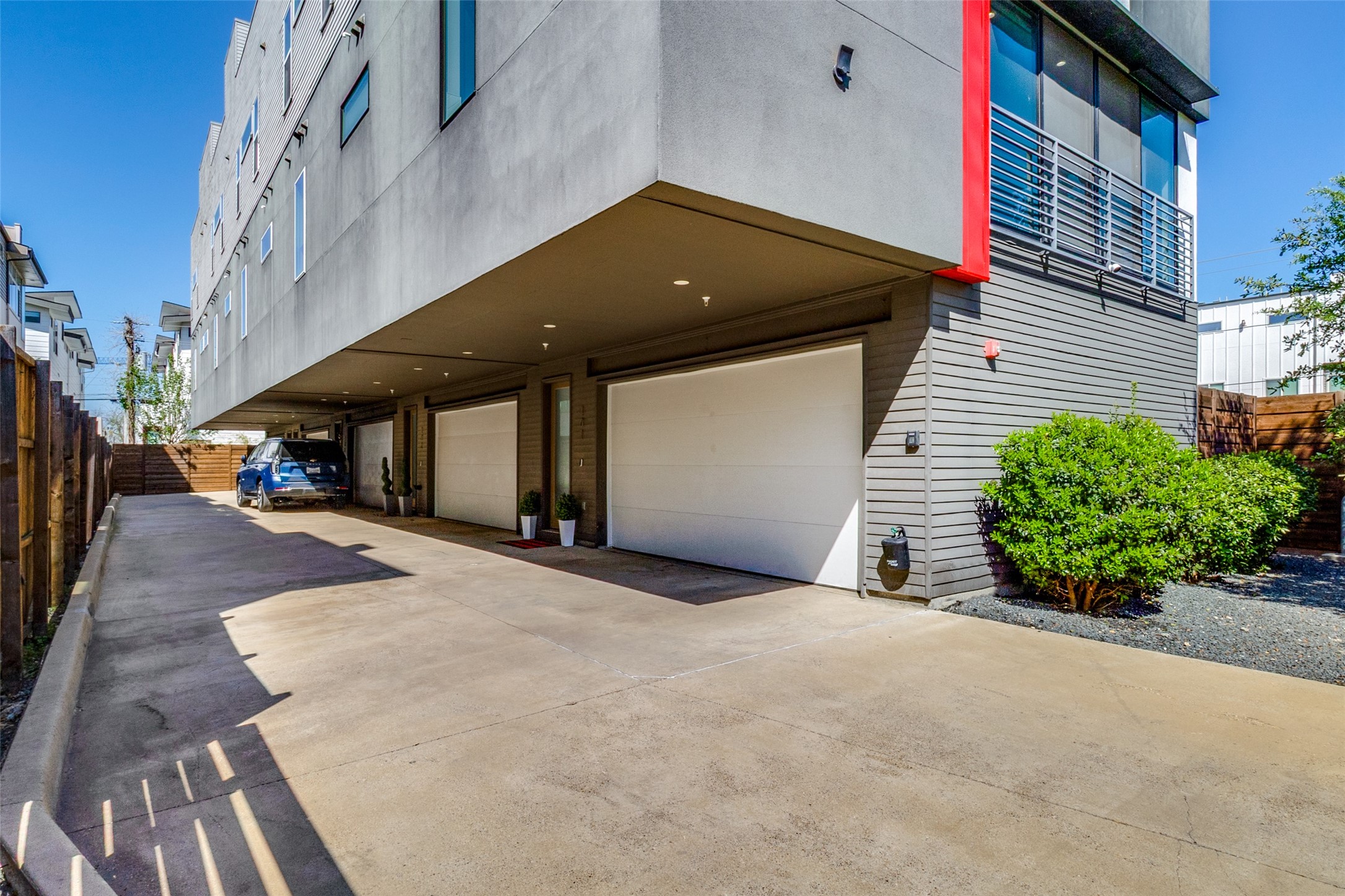 1865 Summit Dallas TX 75206