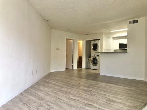 9829 Walnut Street Dallas TX 75243