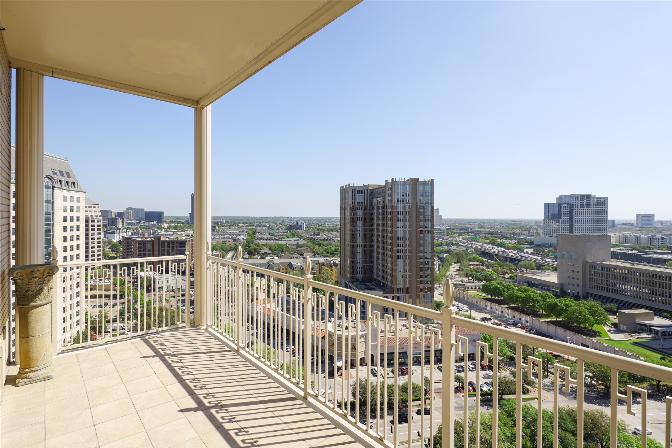 2525 N Pearl Street Dallas TX 75201