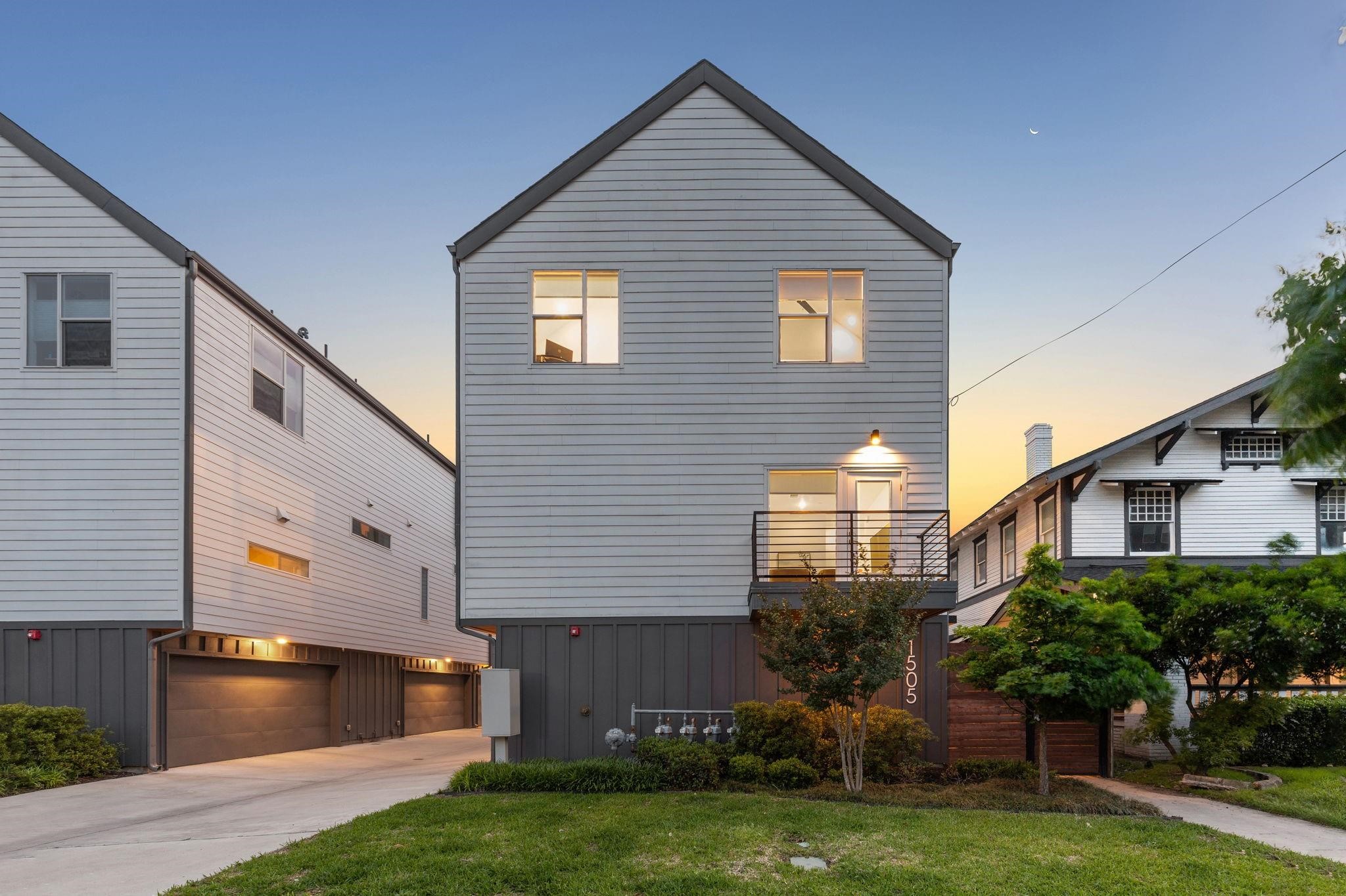 1507 N Garrett Avenue Dallas TX 75206