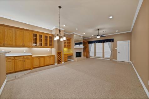1220 Woodland Park Drive Hurst TX 76053