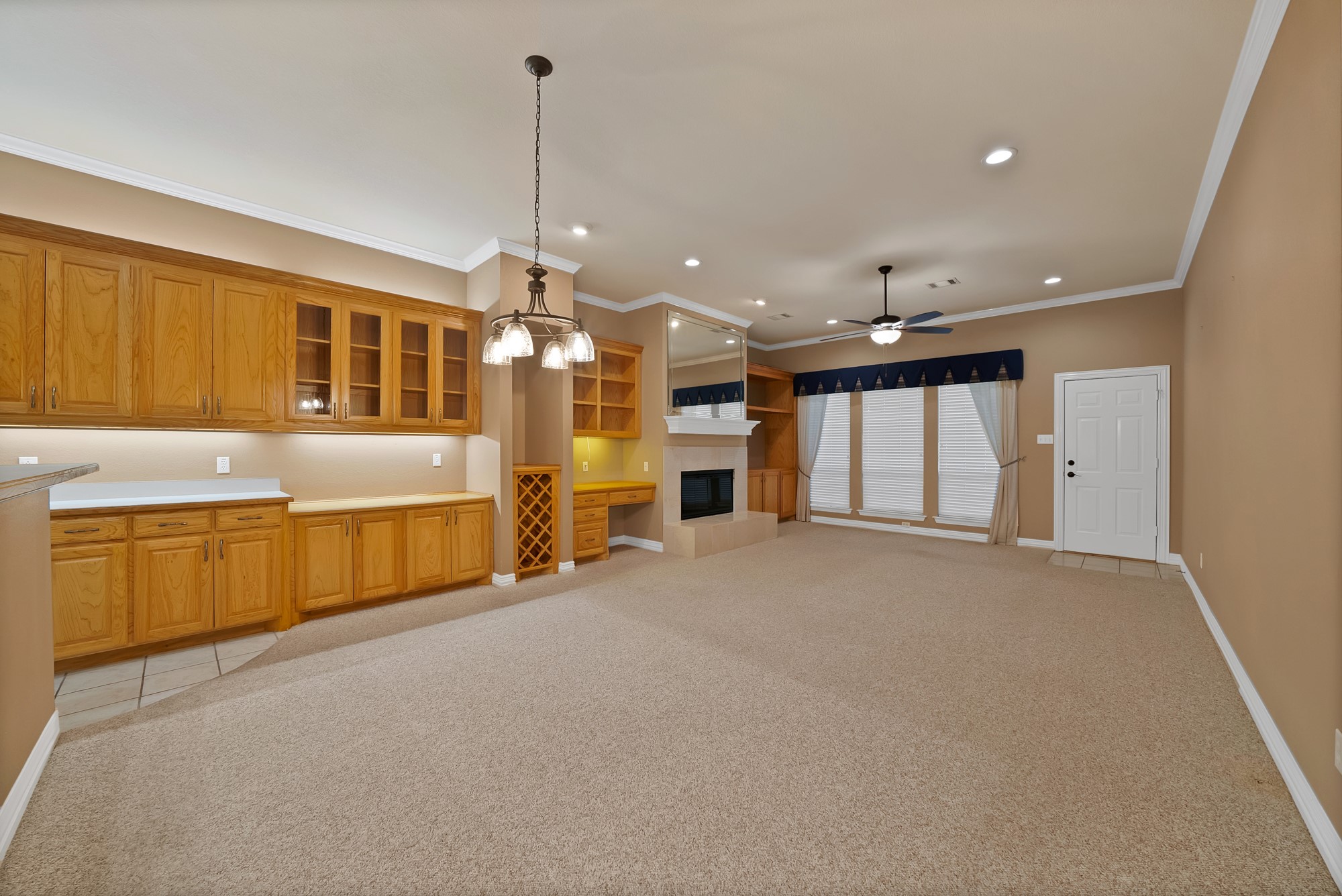 1220 Woodland Park Drive Hurst TX 76053