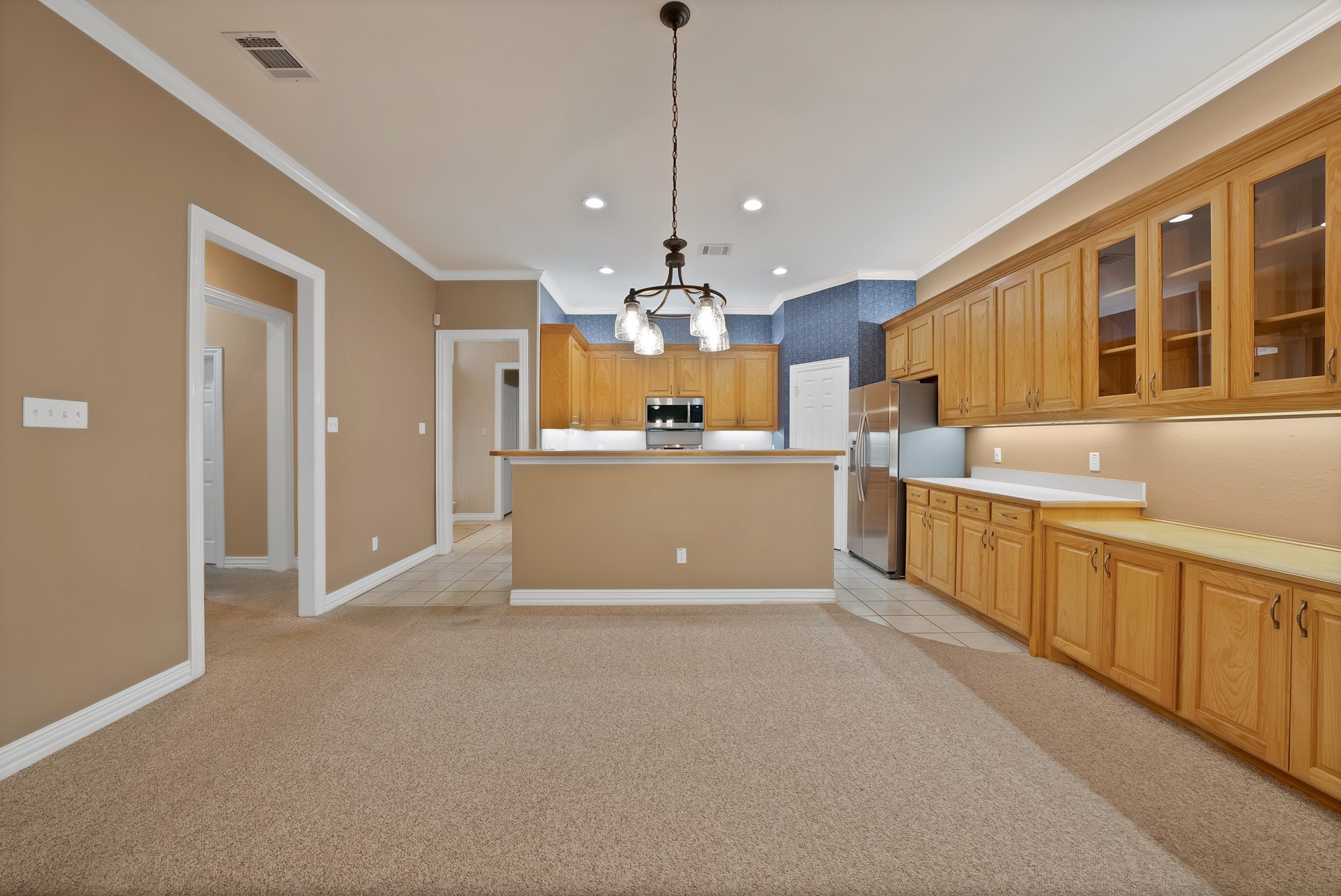 1220 Woodland Park Drive Hurst TX 76053