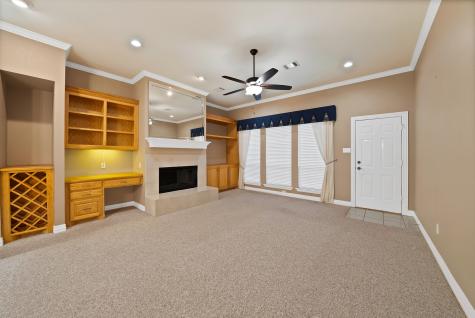 1220 Woodland Park Drive Hurst TX 76053