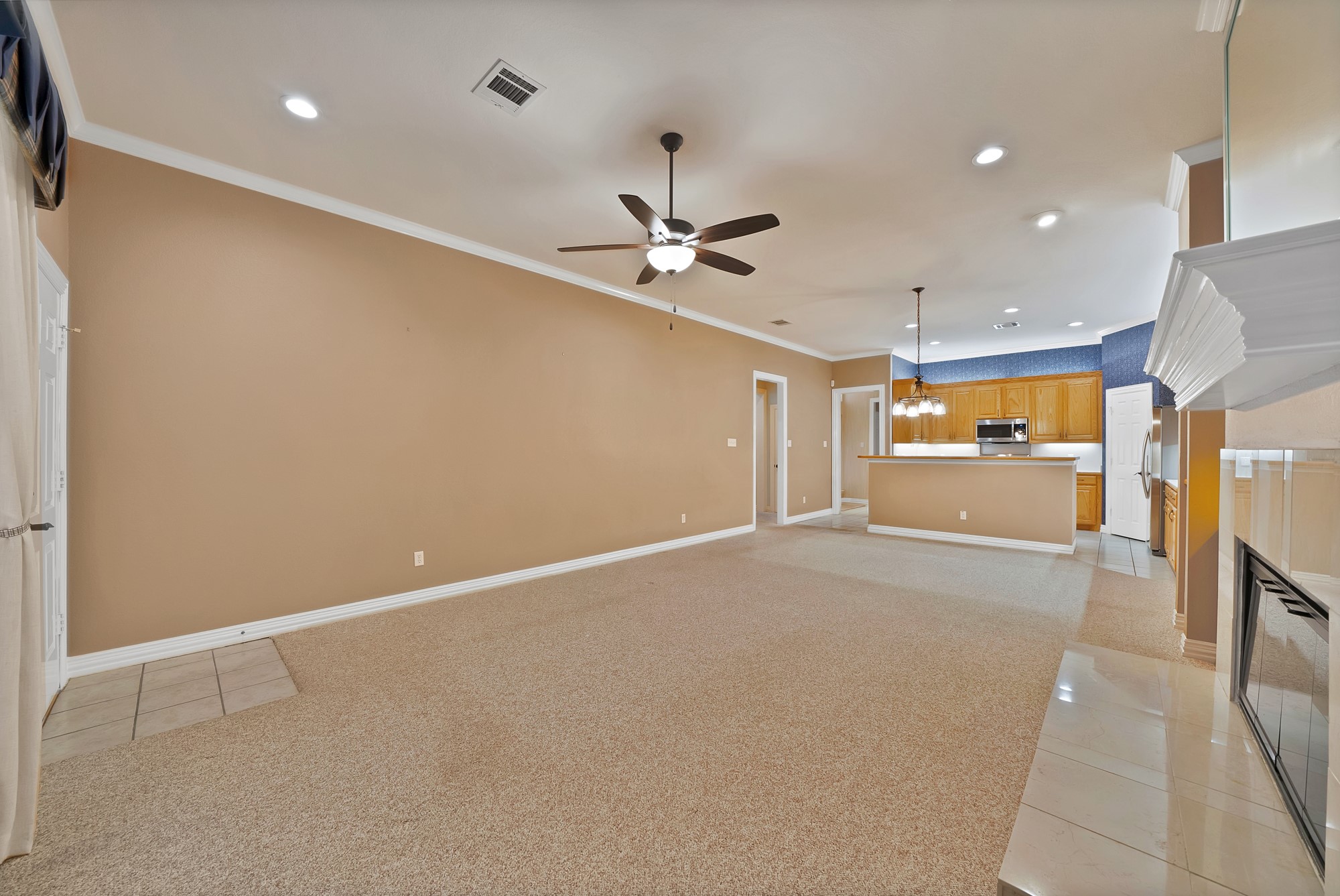 1220 Woodland Park Drive Hurst TX 76053