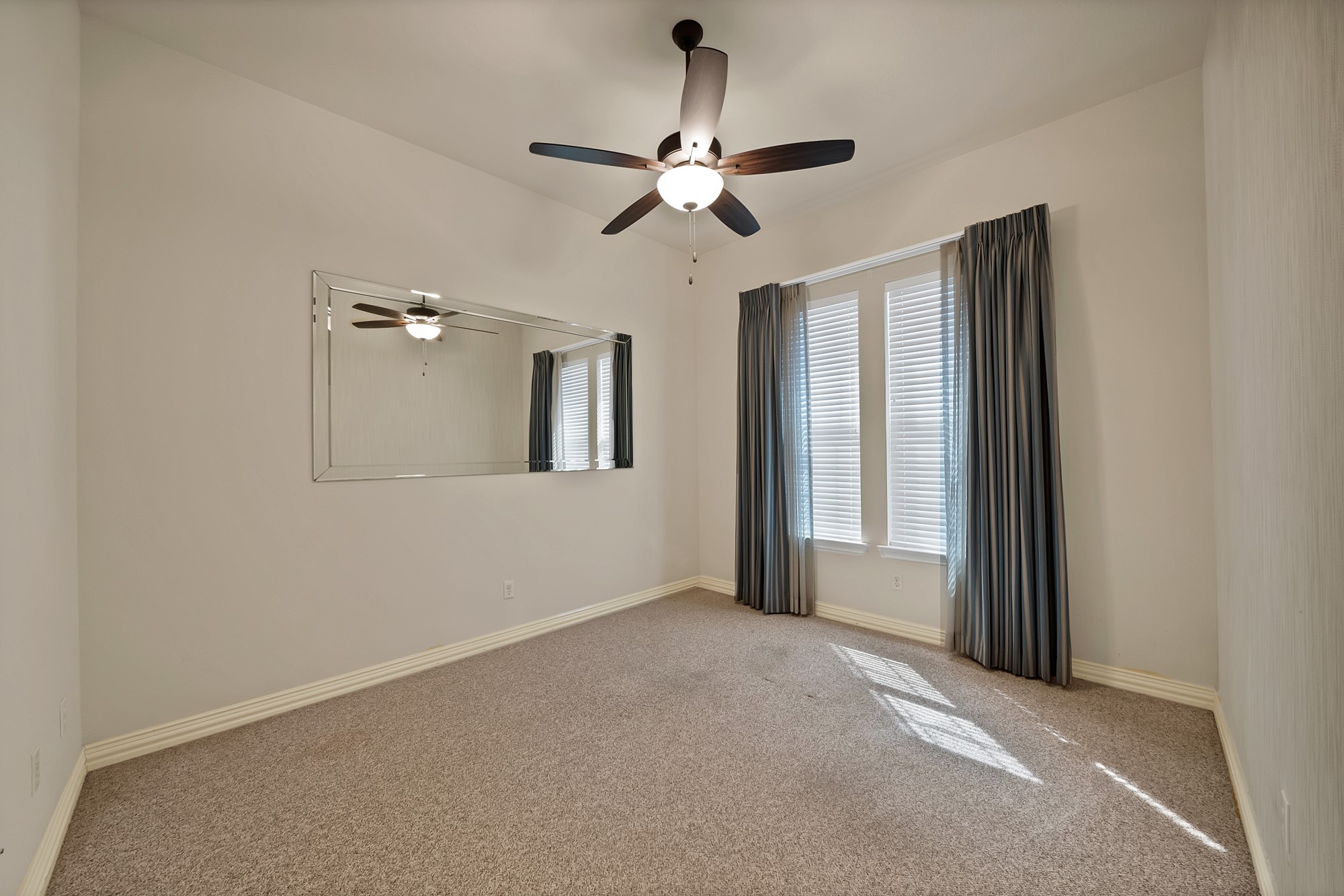 1220 Woodland Park Drive Hurst TX 76053