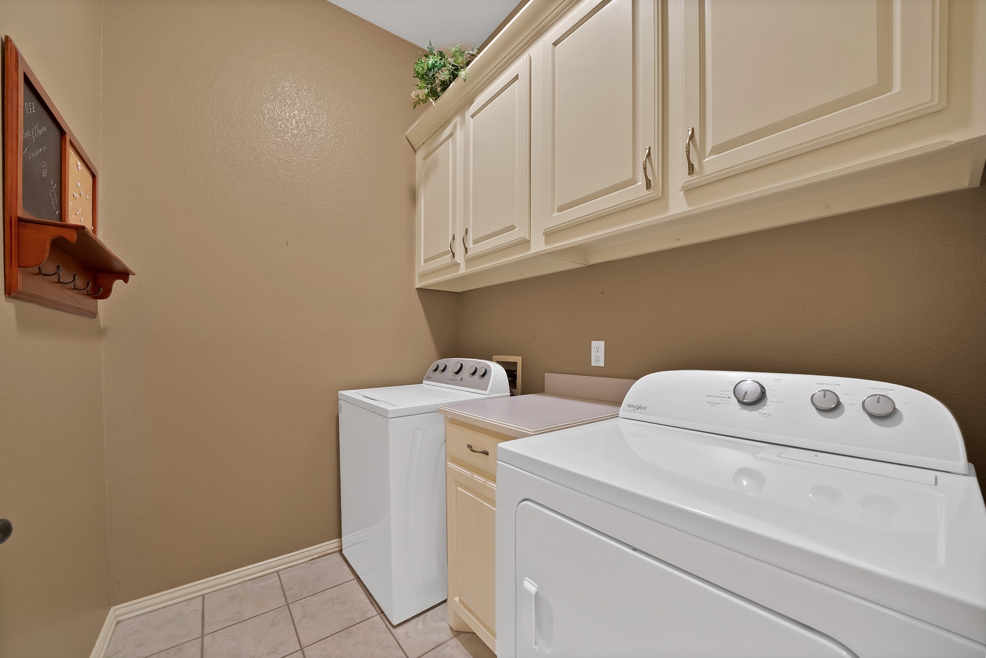 1220 Woodland Park Drive Hurst TX 76053