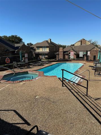 1220 Woodland Park Drive Hurst TX 76053