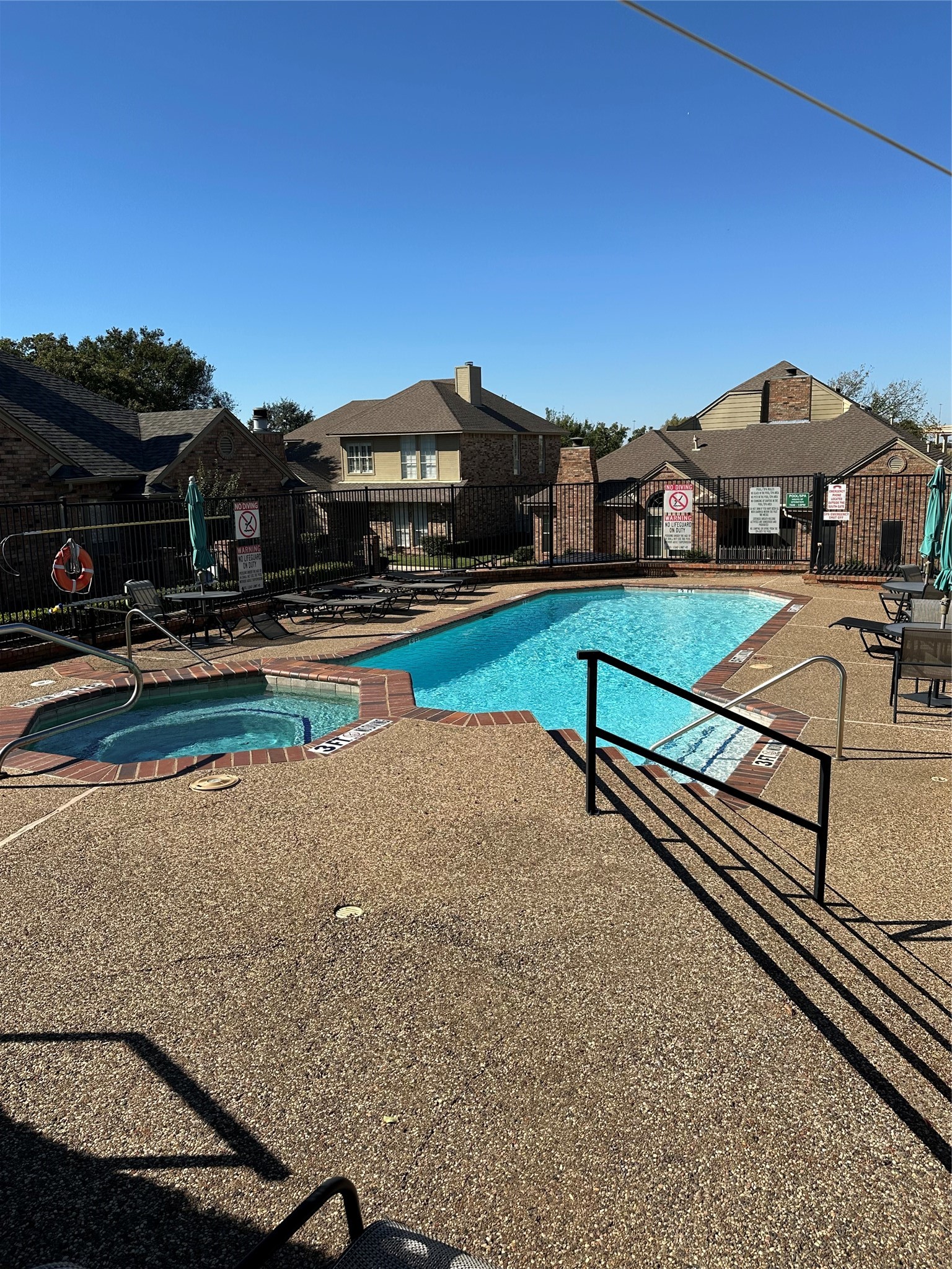 1220 Woodland Park Drive Hurst TX 76053