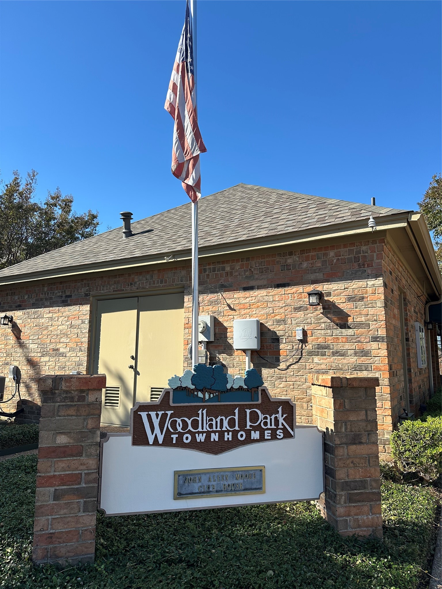 1220 Woodland Park Drive Hurst TX 76053