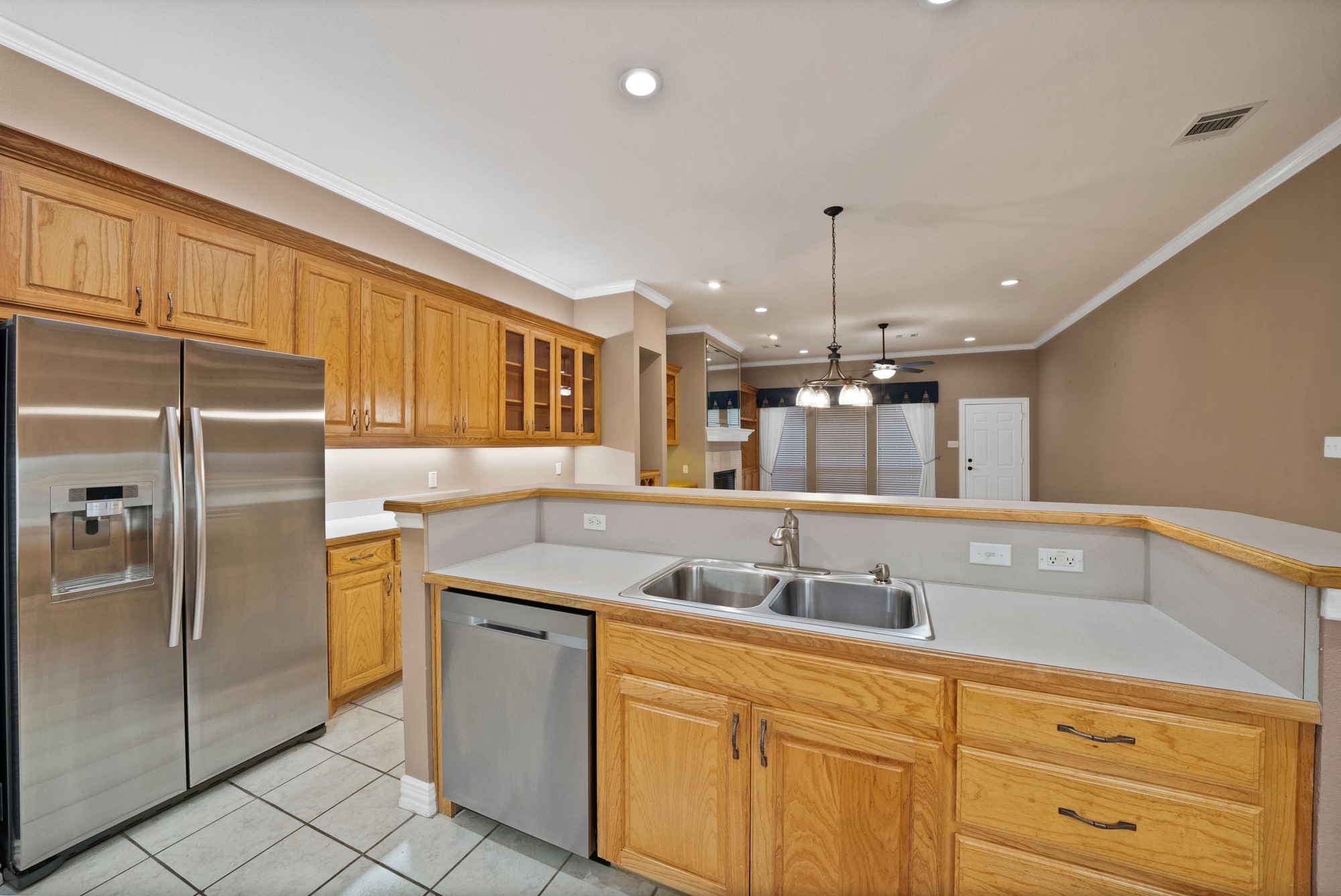 1220 Woodland Park Drive Hurst TX 76053