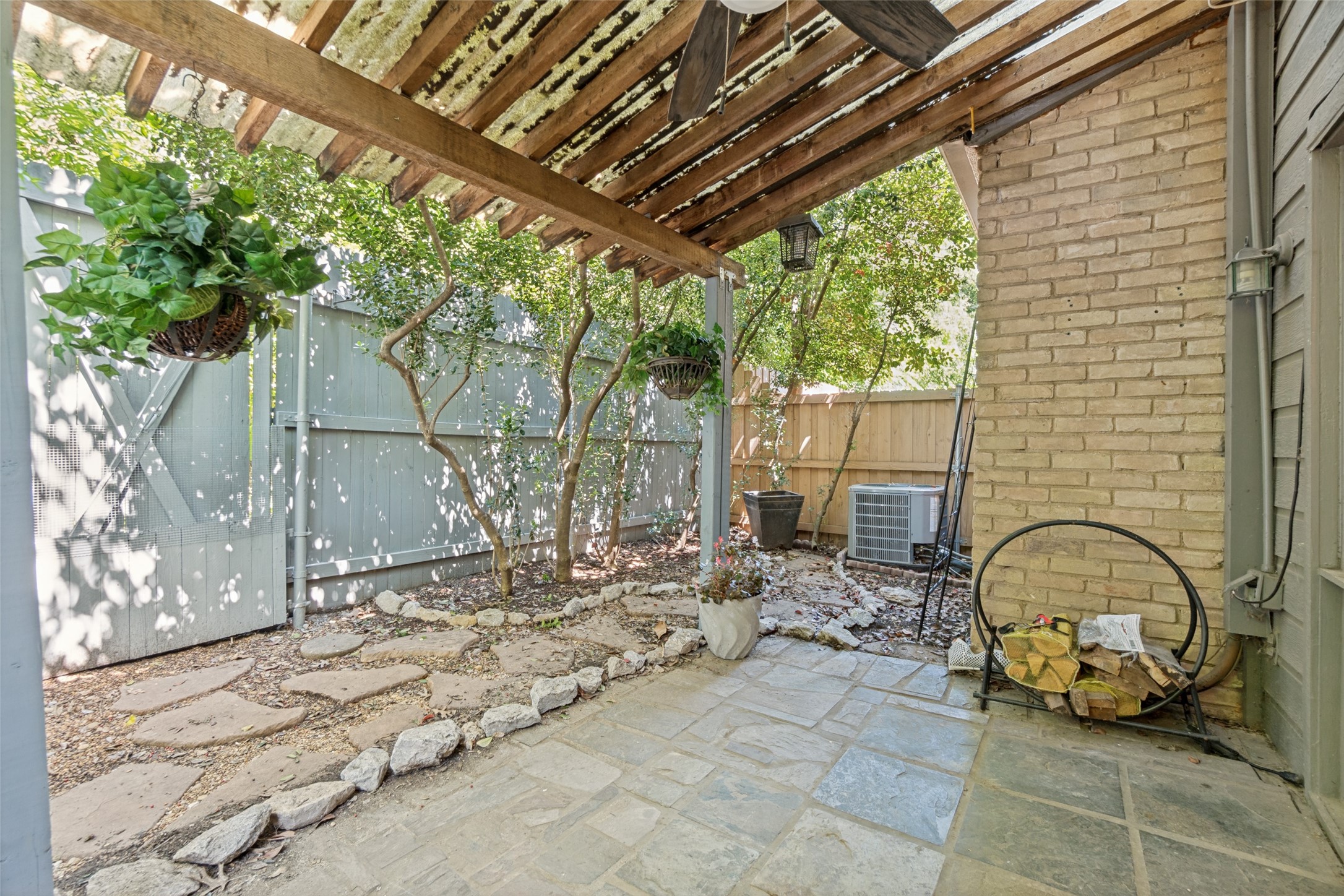 7452 E Northwest Highway Dallas TX 75231