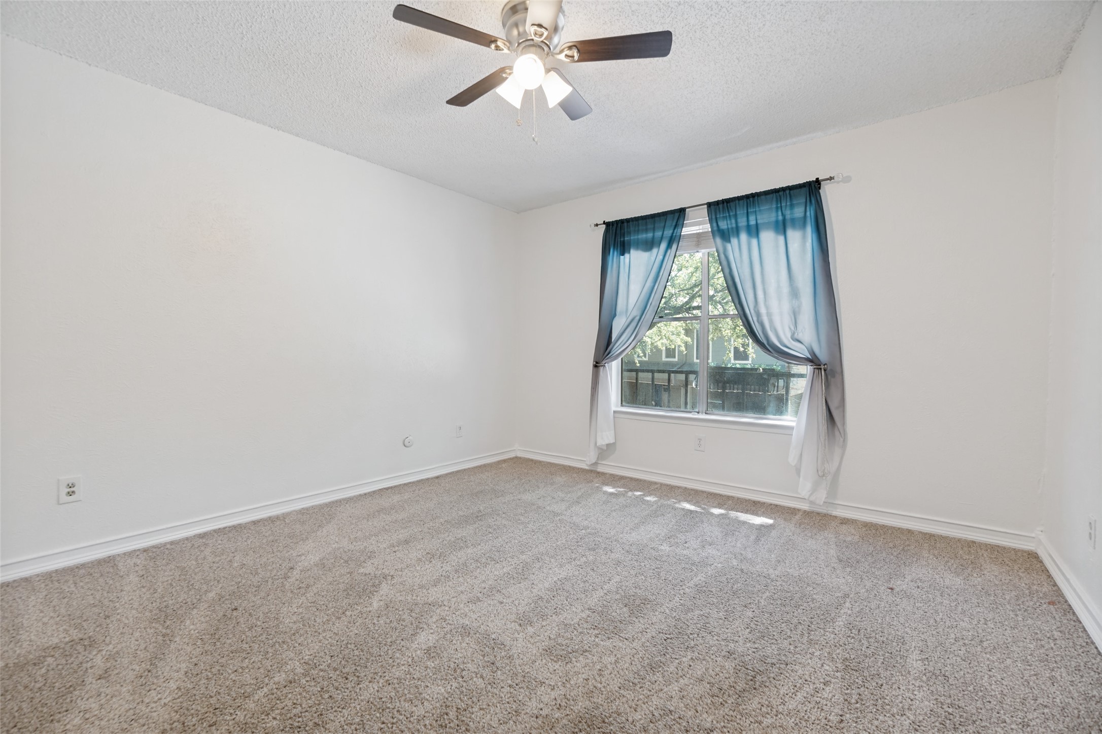 7452 E Northwest Highway Dallas TX 75231
