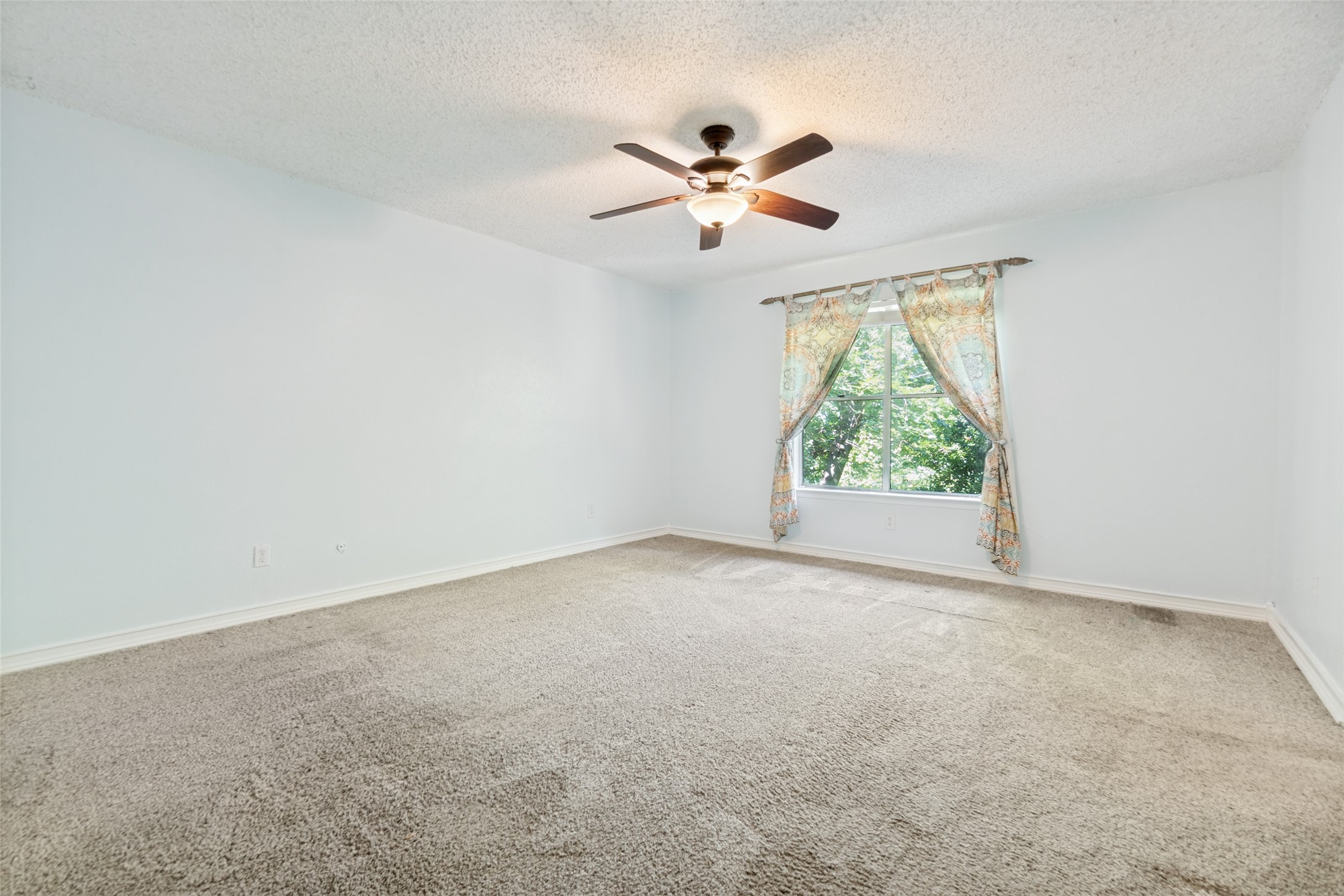 7452 E Northwest Highway Dallas TX 75231