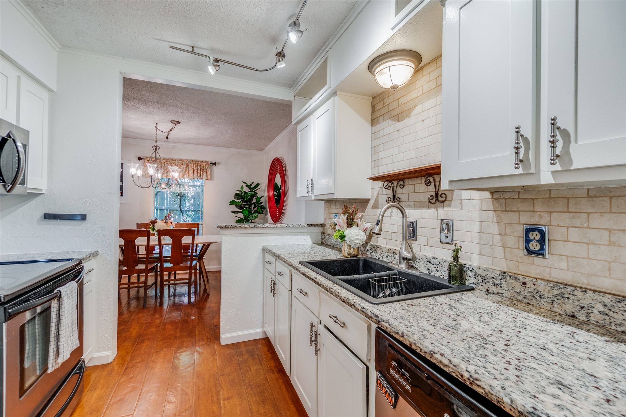 7452 E Northwest Highway Dallas TX 75231