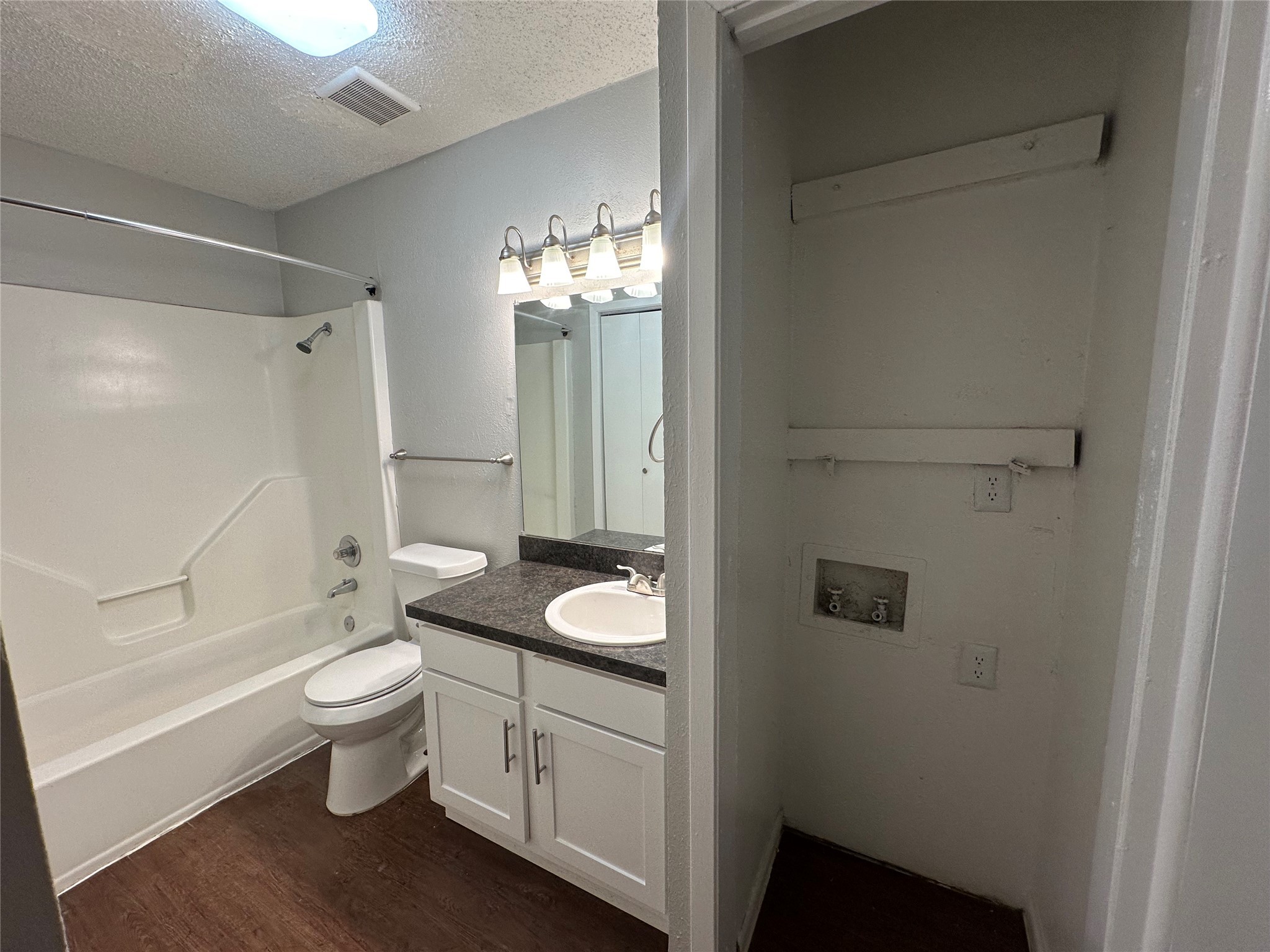 9696 Walnut Street Dallas TX 75243