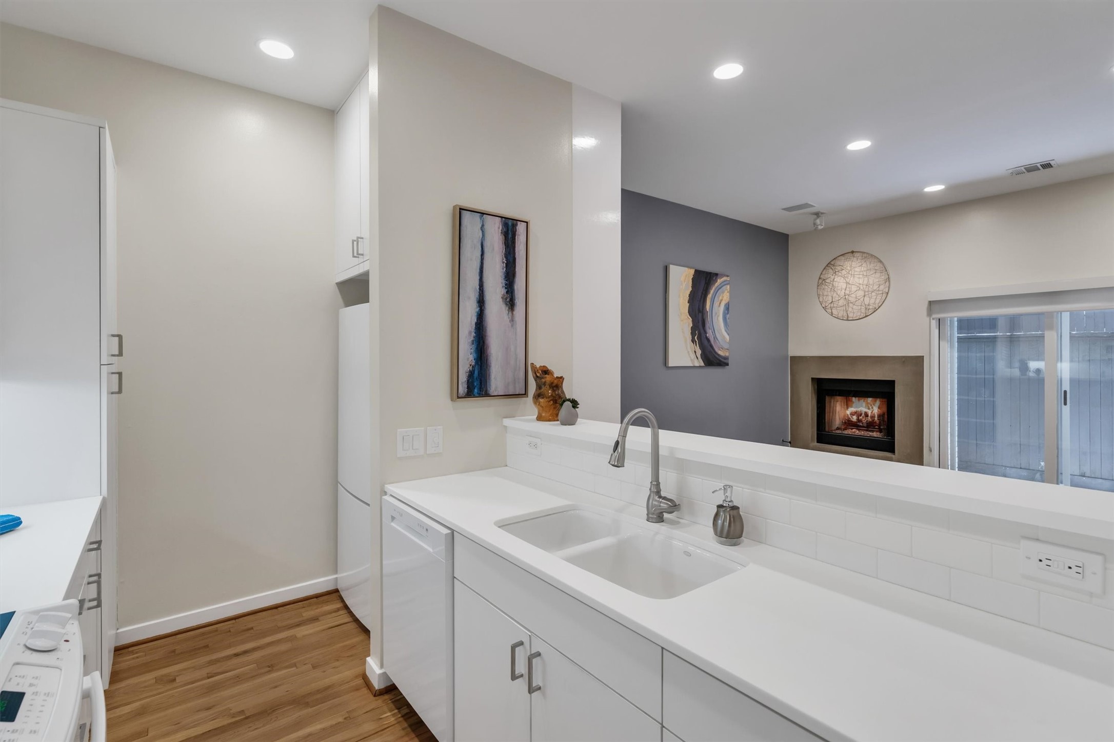 4125 Cole Avenue Dallas TX 75204