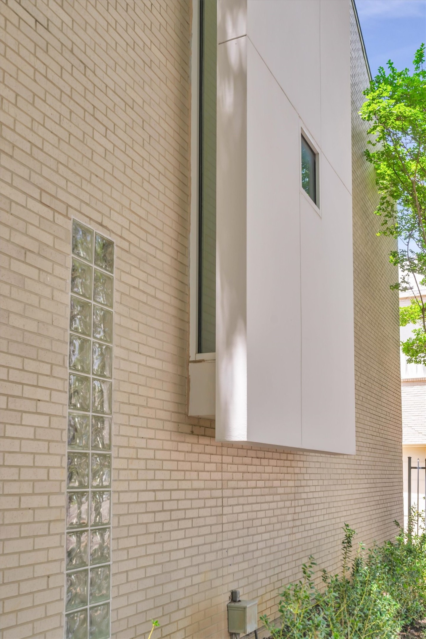 4125 Cole Avenue Dallas TX 75204