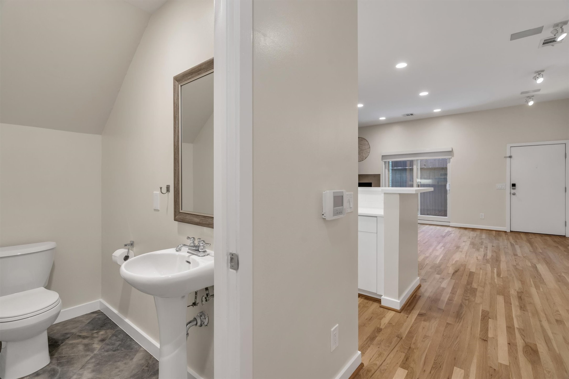 4125 Cole Avenue Dallas TX 75204