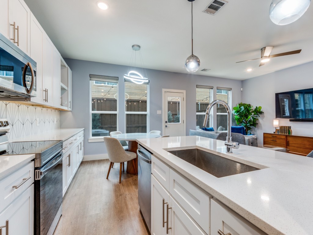 7337 Bree Court Dallas TX 75235