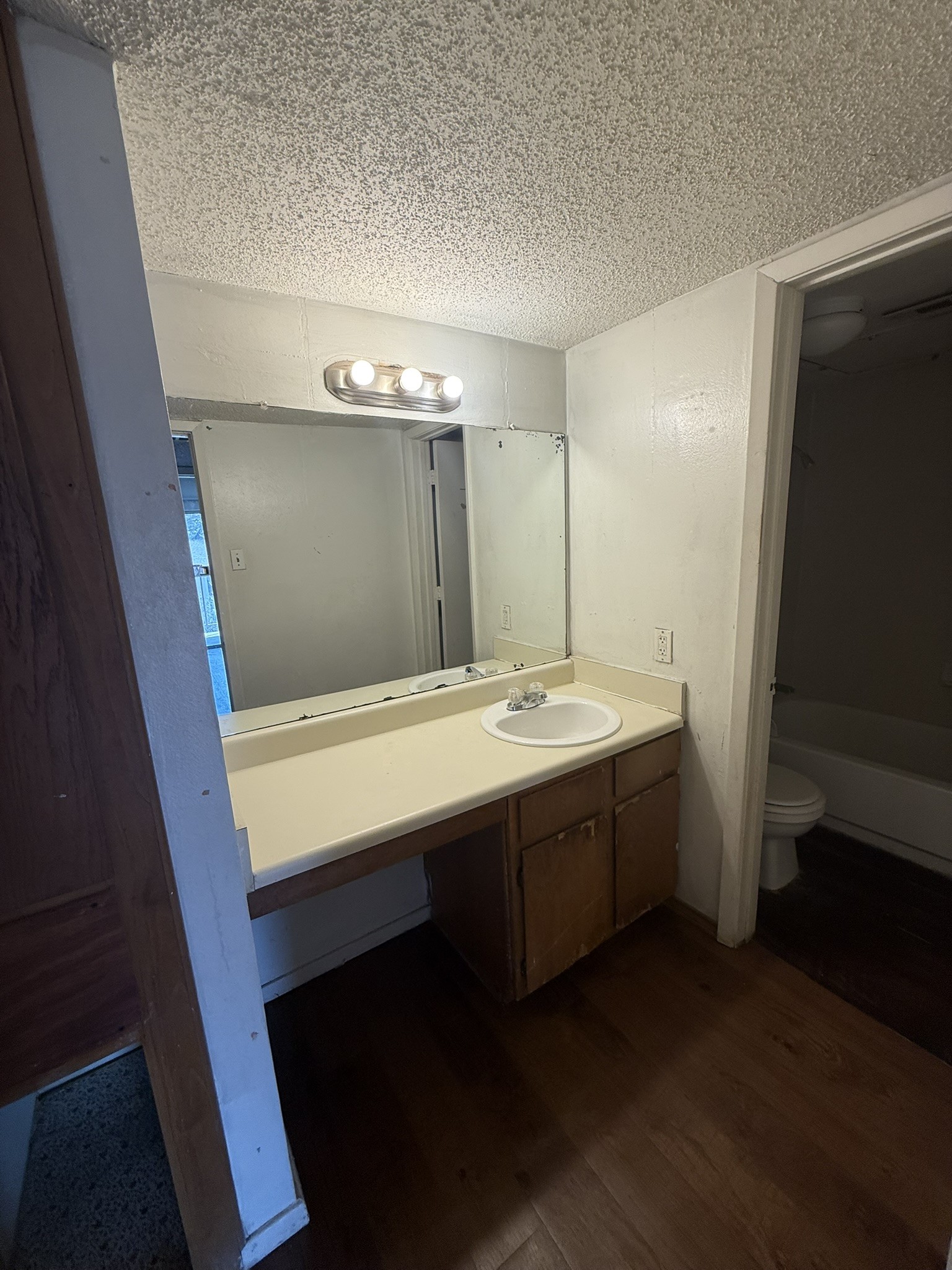 6050 Melody Lane Dallas TX 75231