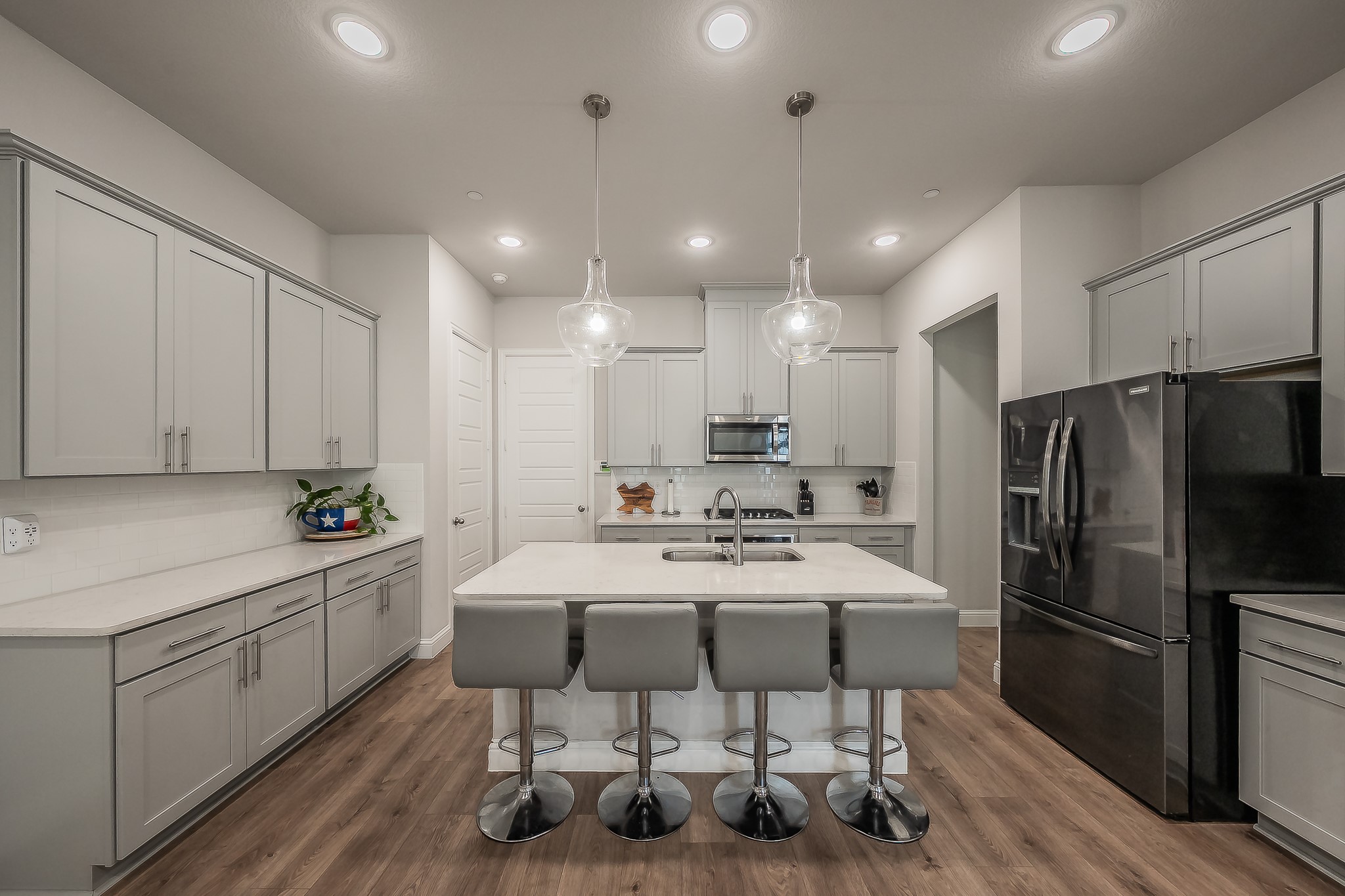 12933 Couture Drive Farmers Branch TX 75234