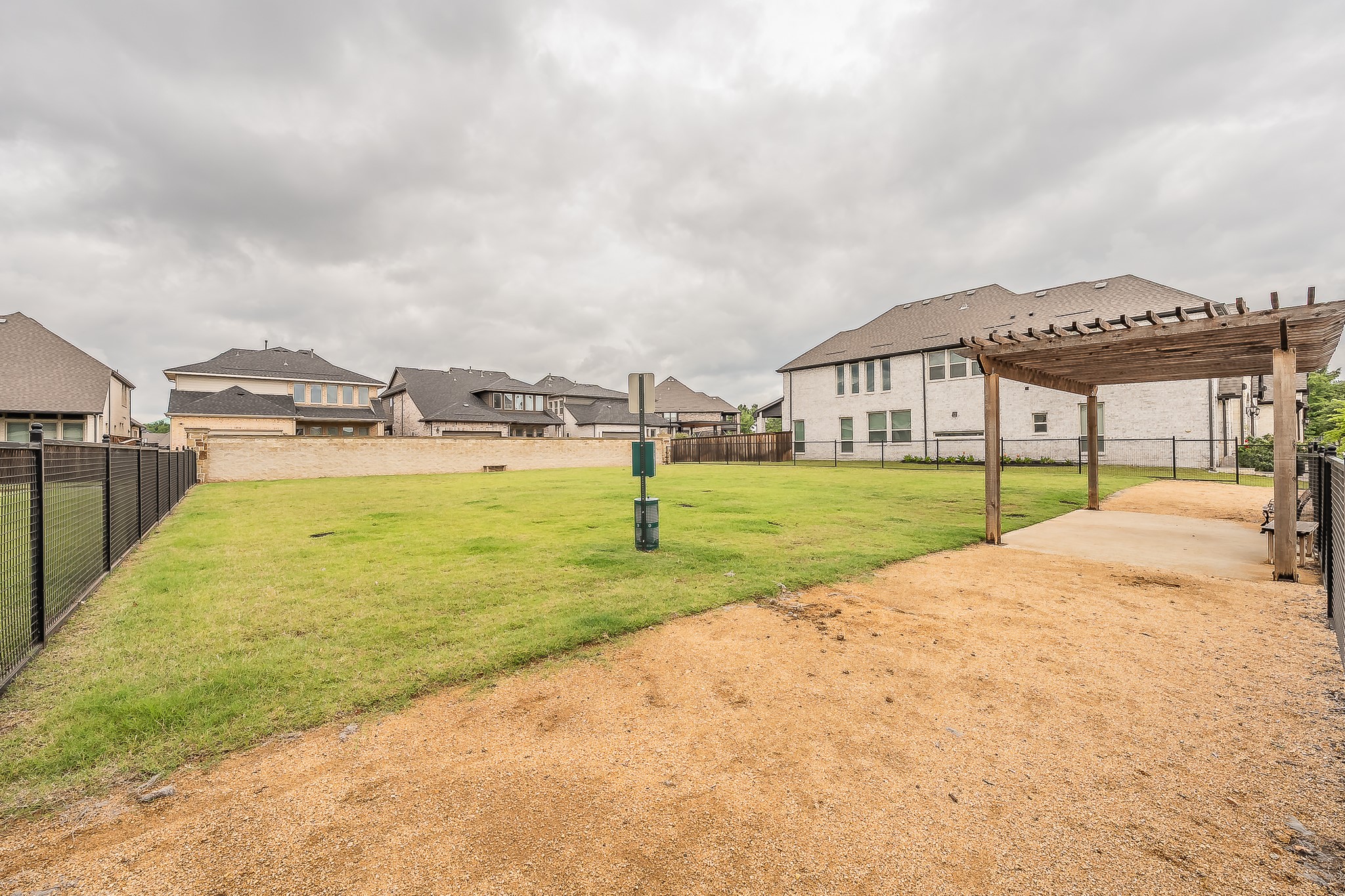 12933 Couture Drive Farmers Branch TX 75234