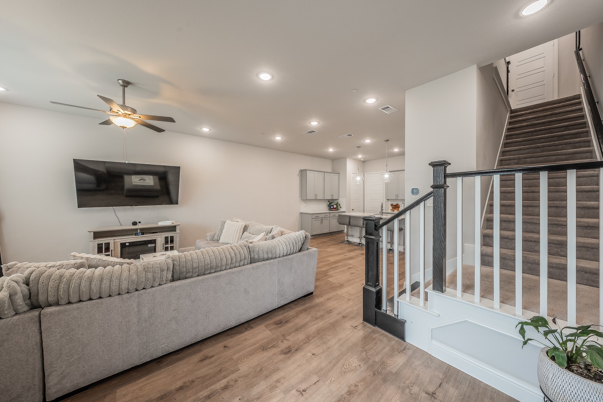 12933 Couture Drive Farmers Branch TX 75234