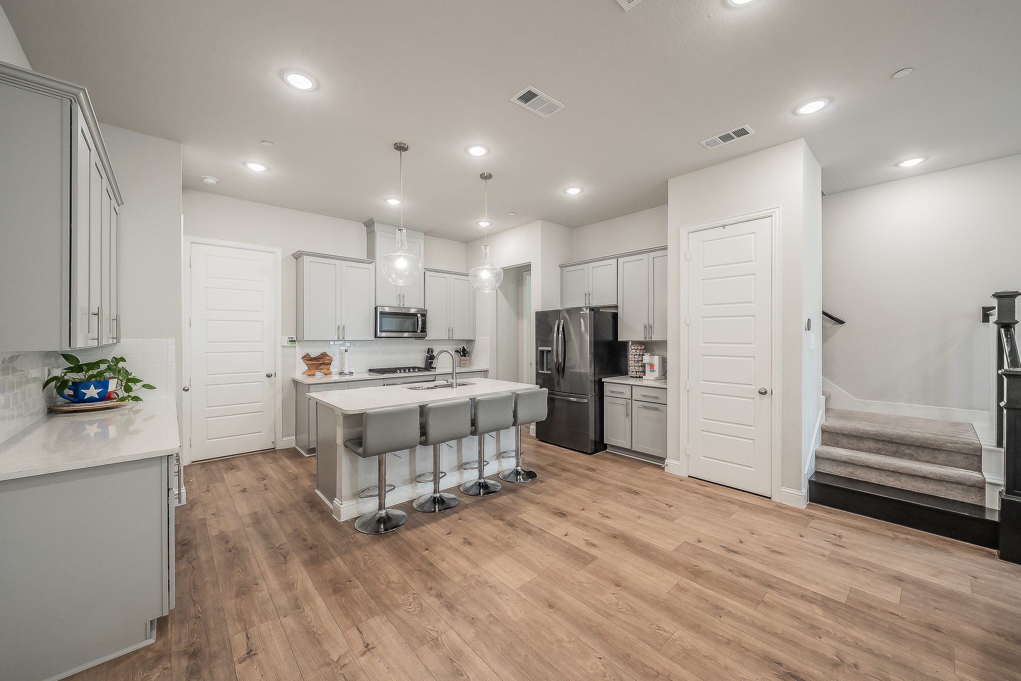12933 Couture Drive Farmers Branch TX 75234