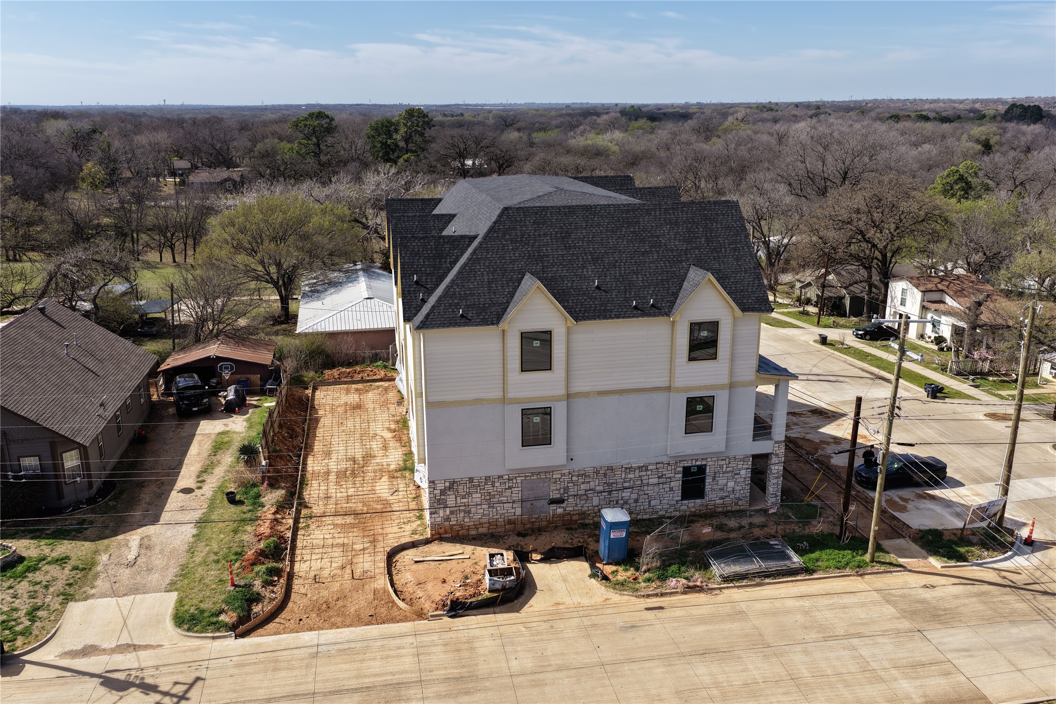 299 301 303 W Oak Street Mansfield TX 76063