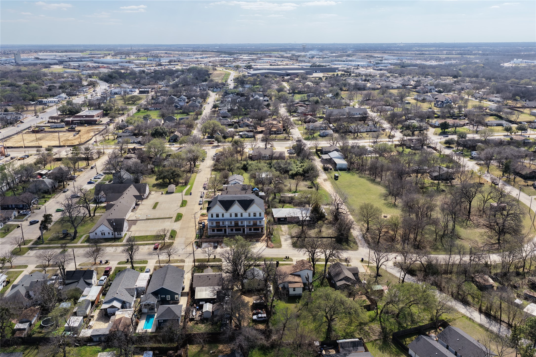 299 301 303 W Oak Street Mansfield TX 76063