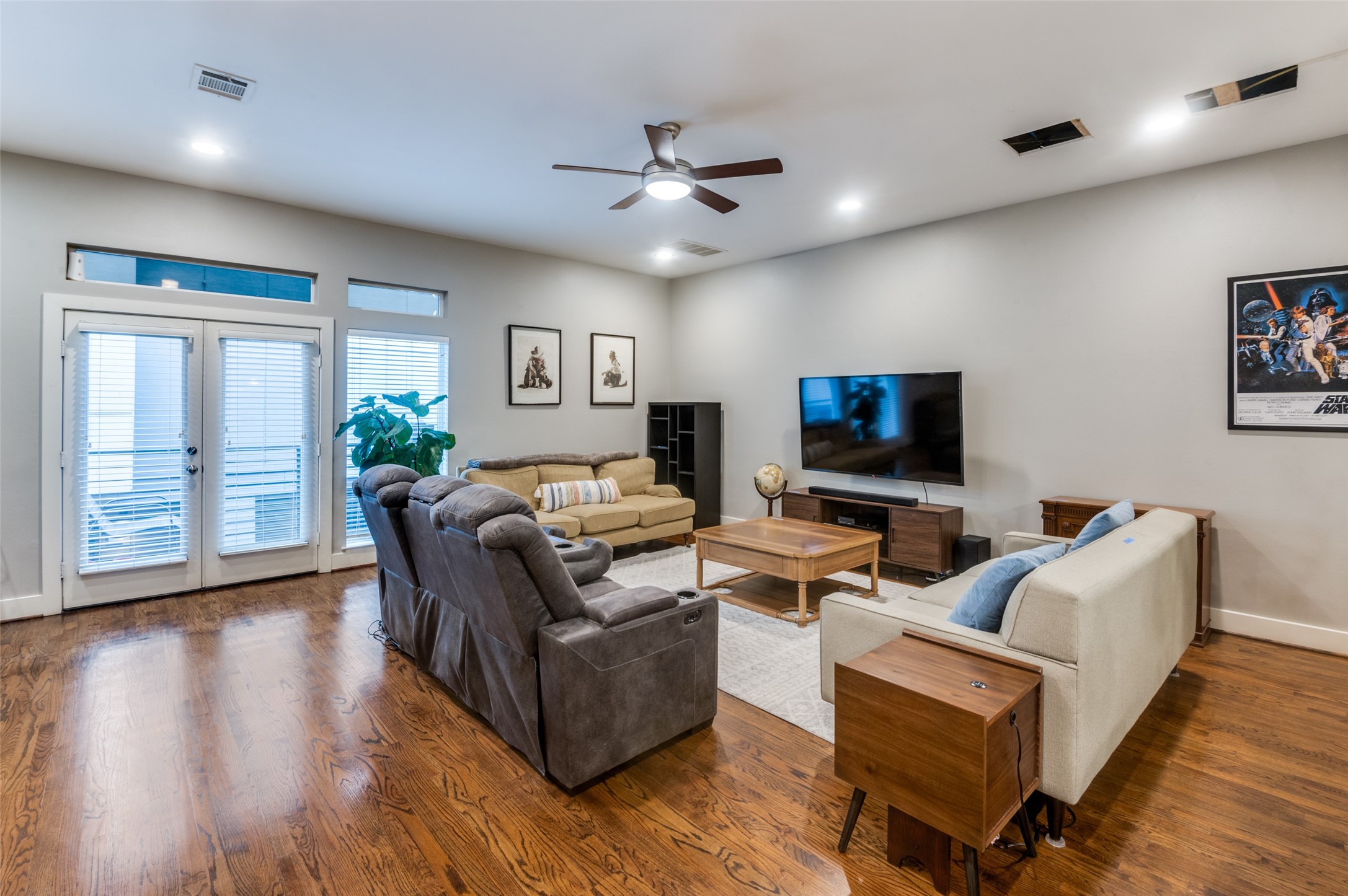 5618 Lindell Avenue Dallas TX 75206