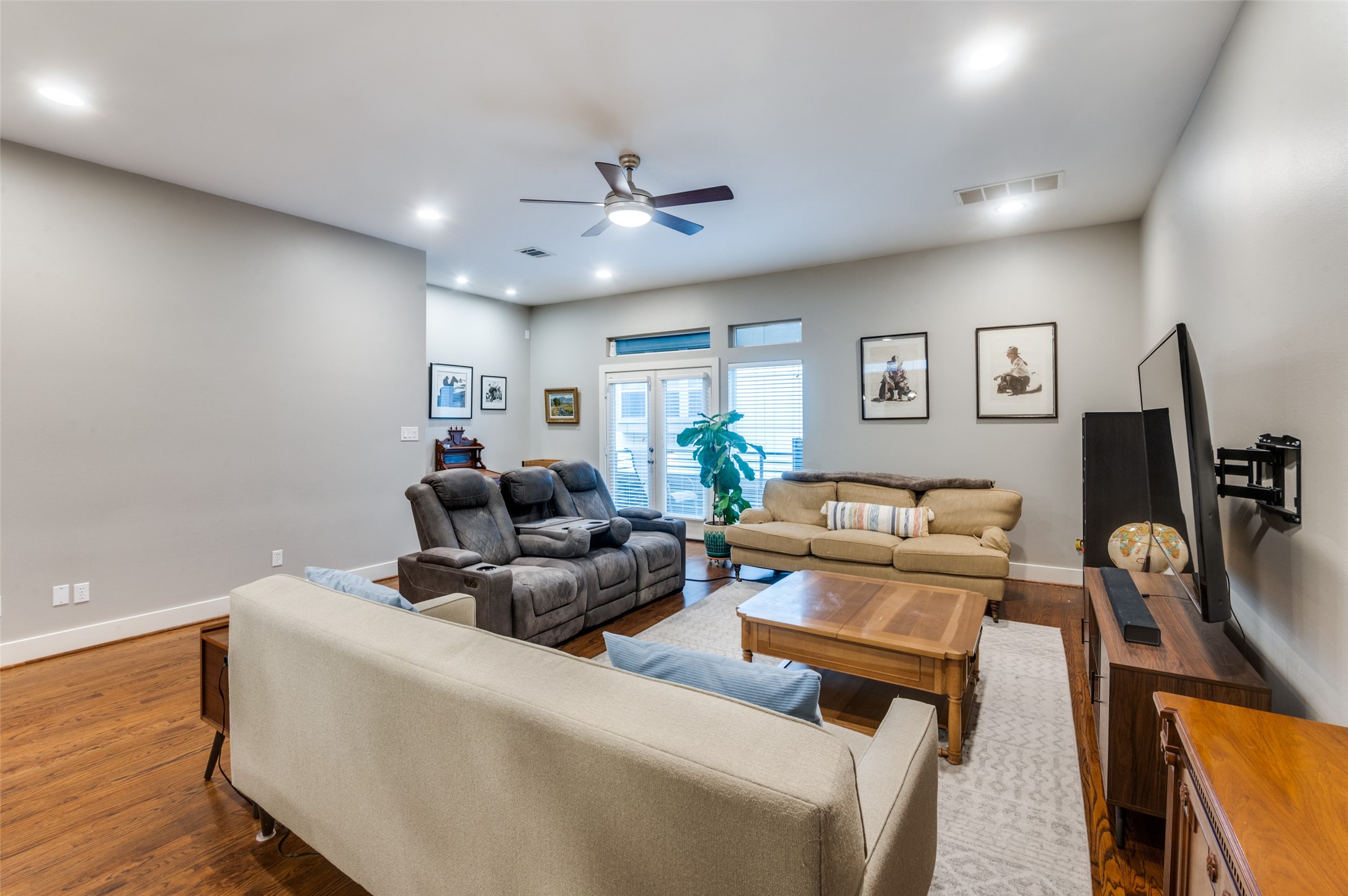 5618 Lindell Avenue Dallas TX 75206