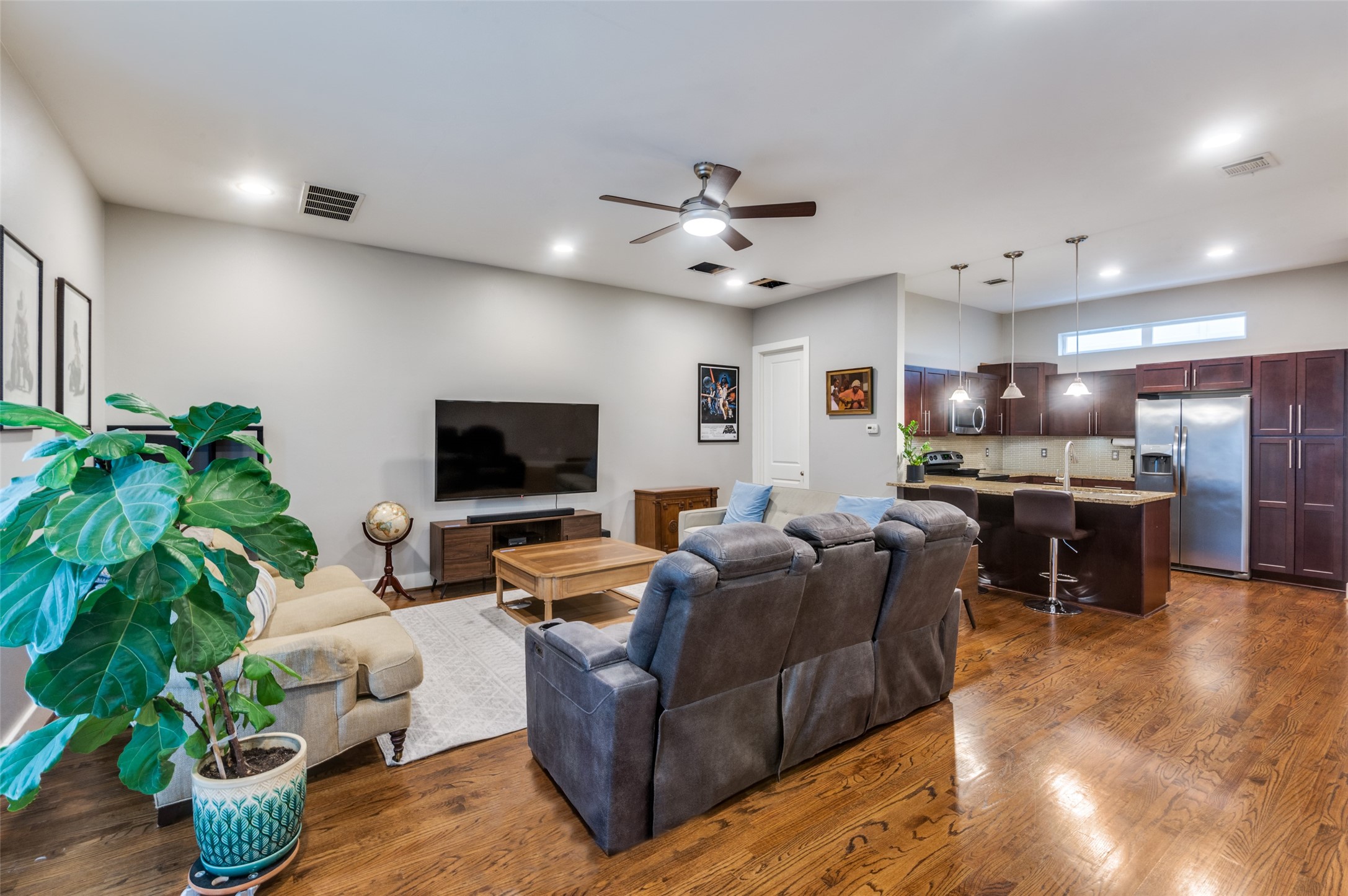 5618 Lindell Avenue Dallas TX 75206