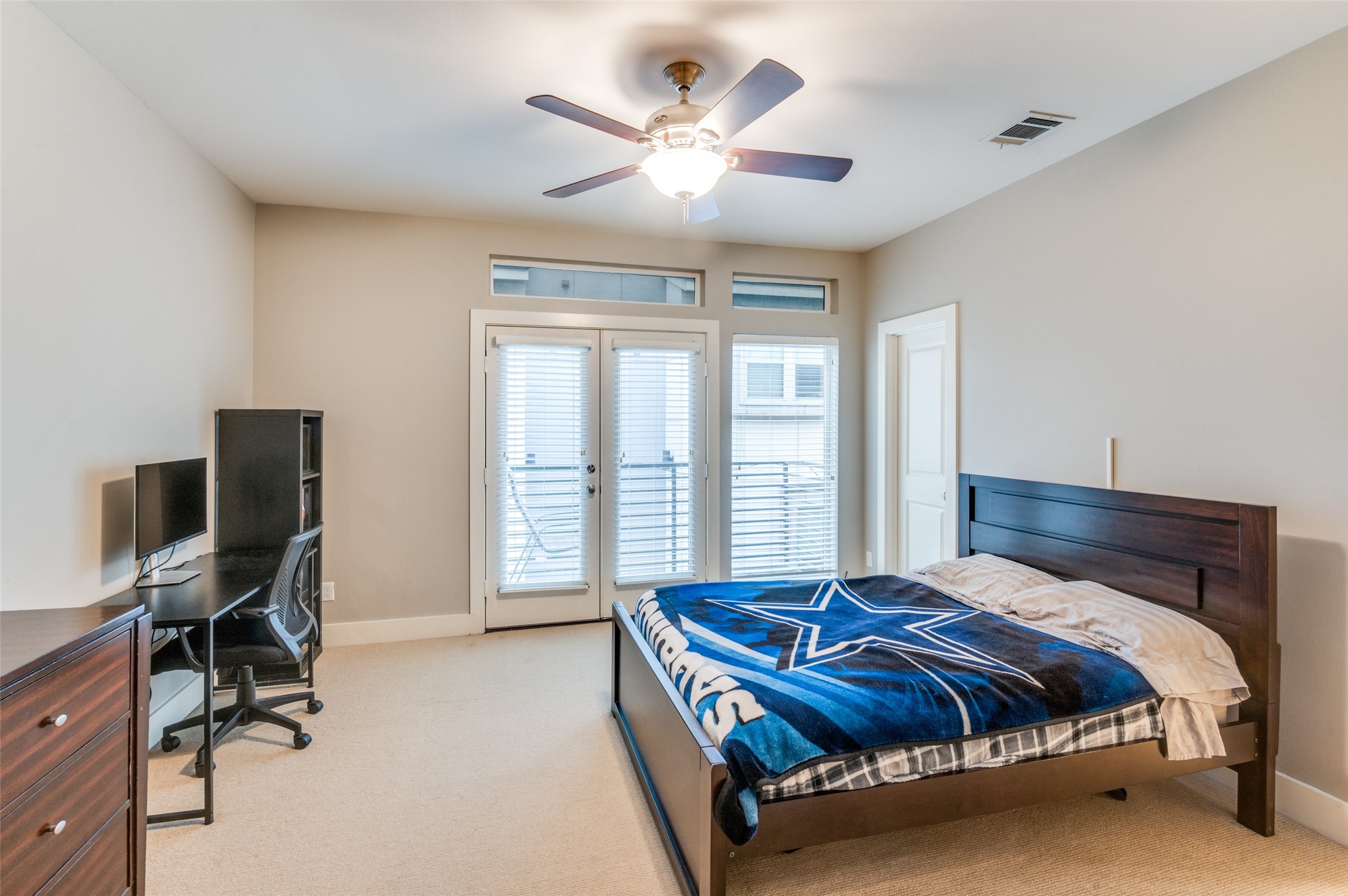 5618 Lindell Avenue Dallas TX 75206