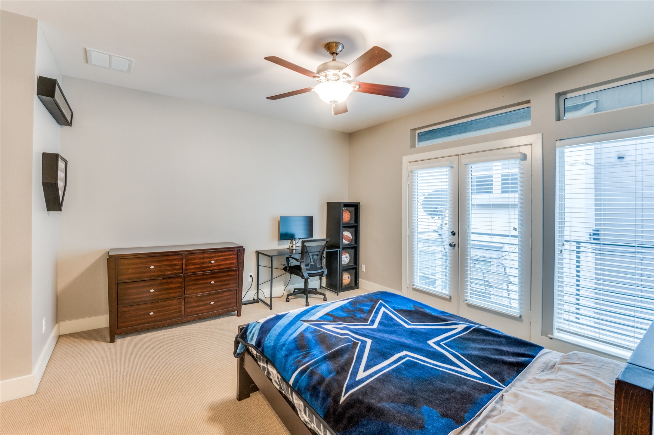 5618 Lindell Avenue Dallas TX 75206