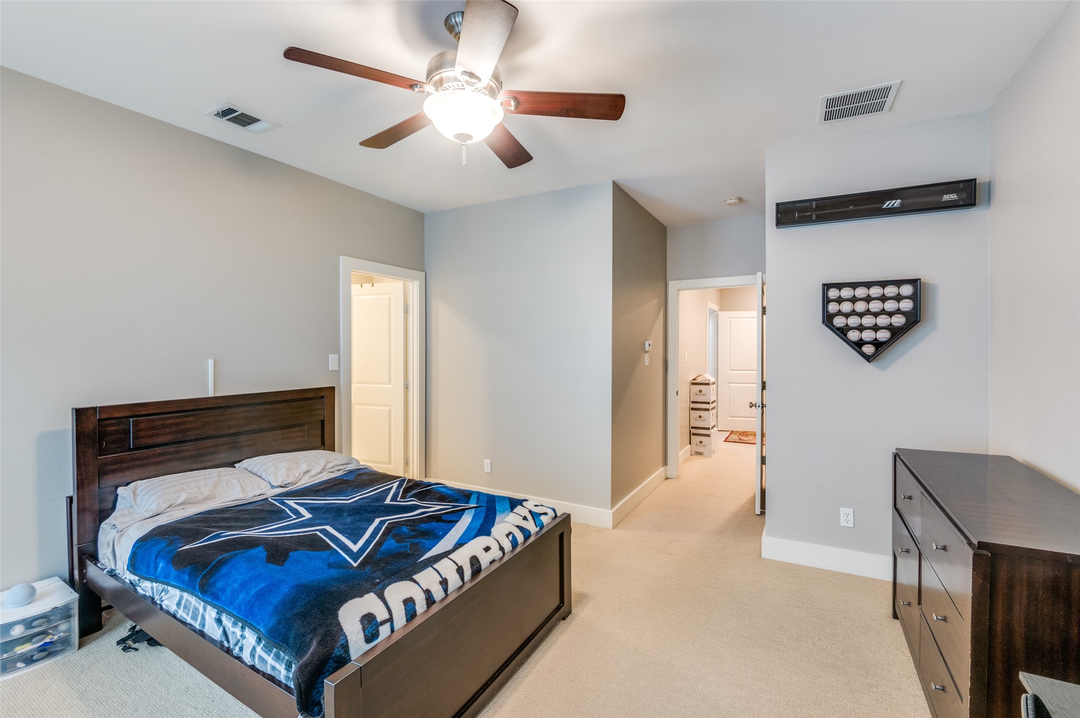 5618 Lindell Avenue Dallas TX 75206