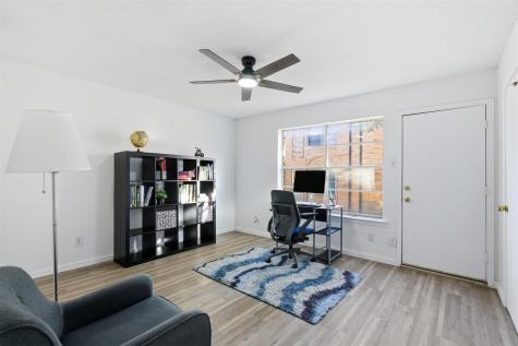 5817 Sandhurst Lane Dallas TX 75206