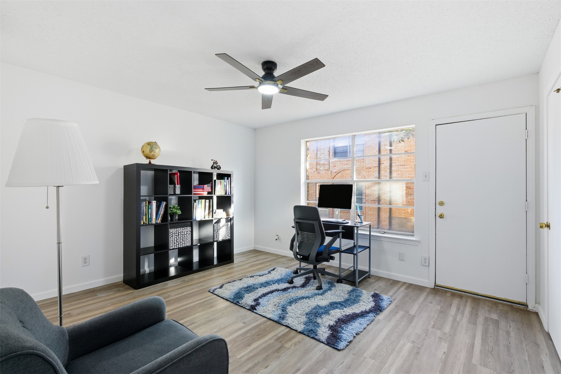 5817 Sandhurst Lane Dallas TX 75206