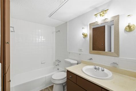 5817 Sandhurst Lane Dallas TX 75206