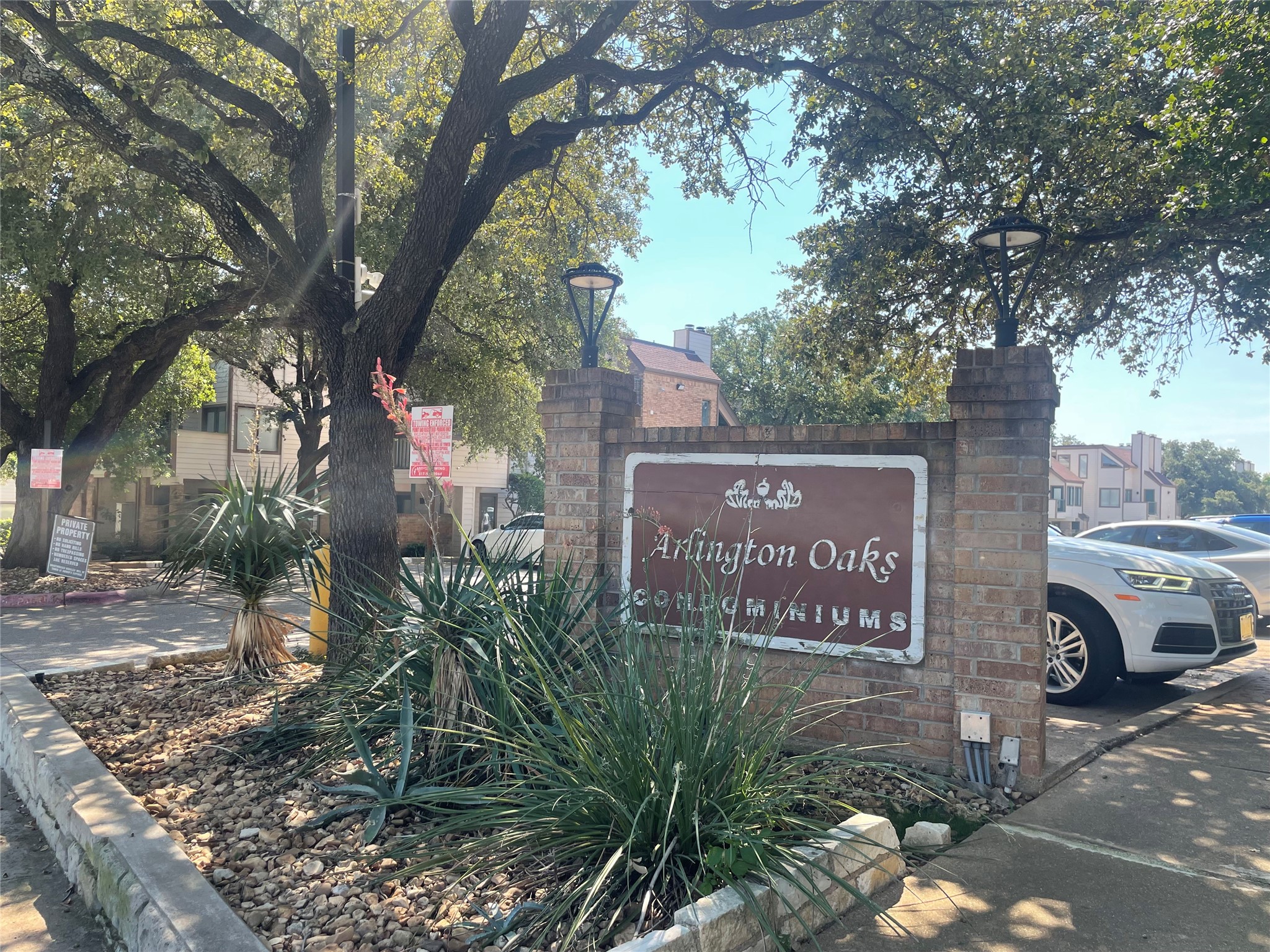 2310 Bamboo Drive Arlington TX 76006