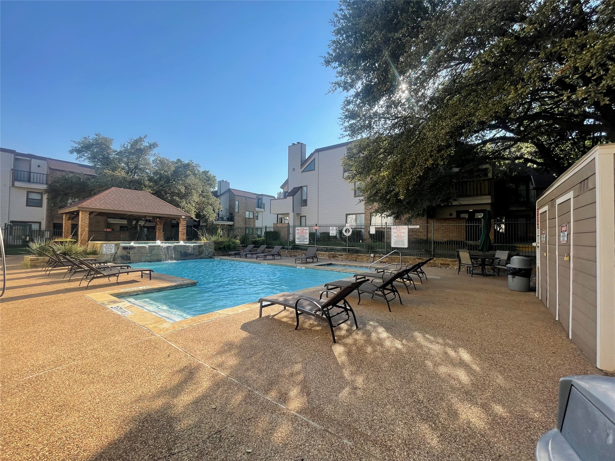 2310 Bamboo Drive Arlington TX 76006