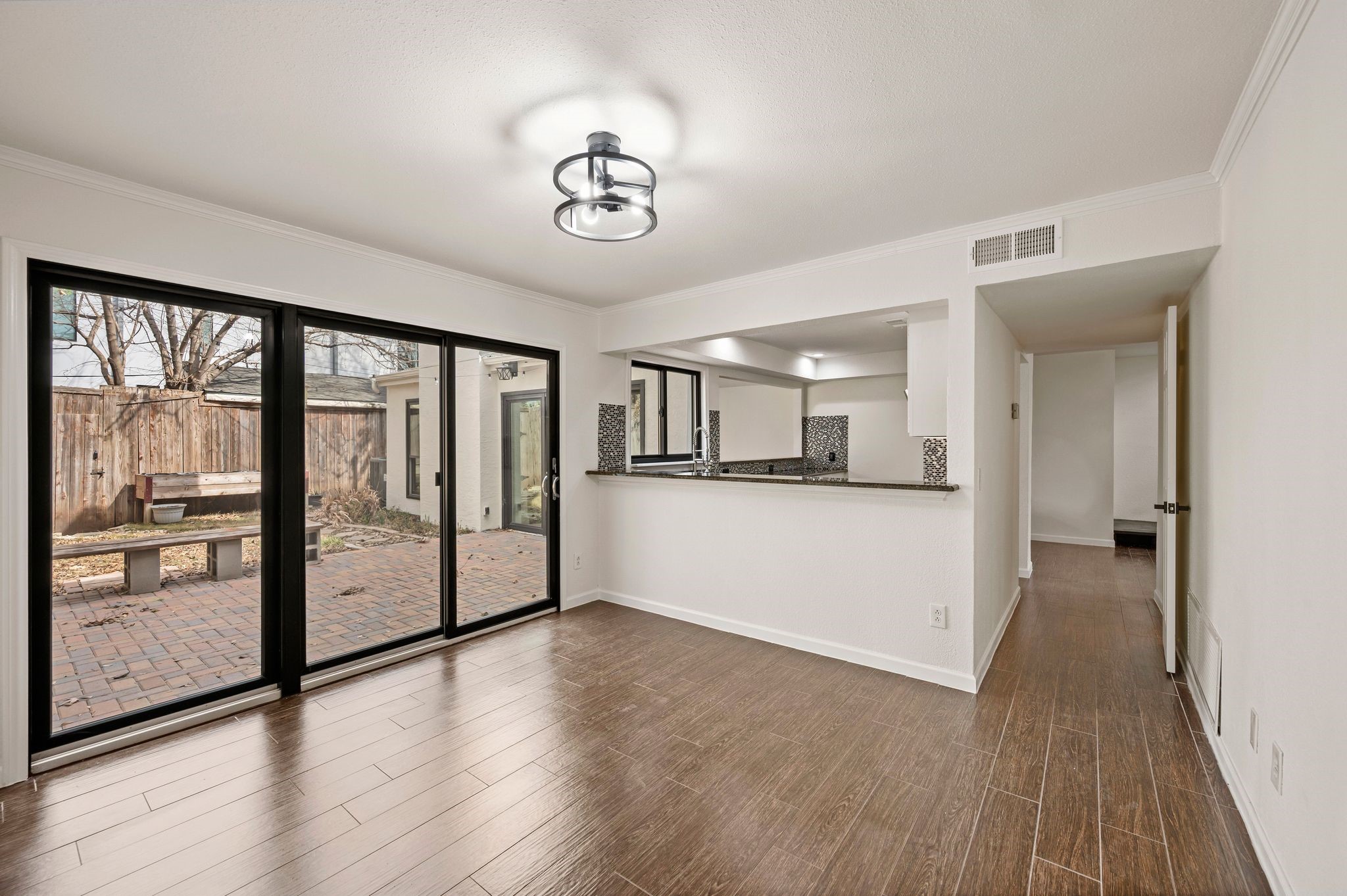 5009 Milam Street Dallas TX 75206