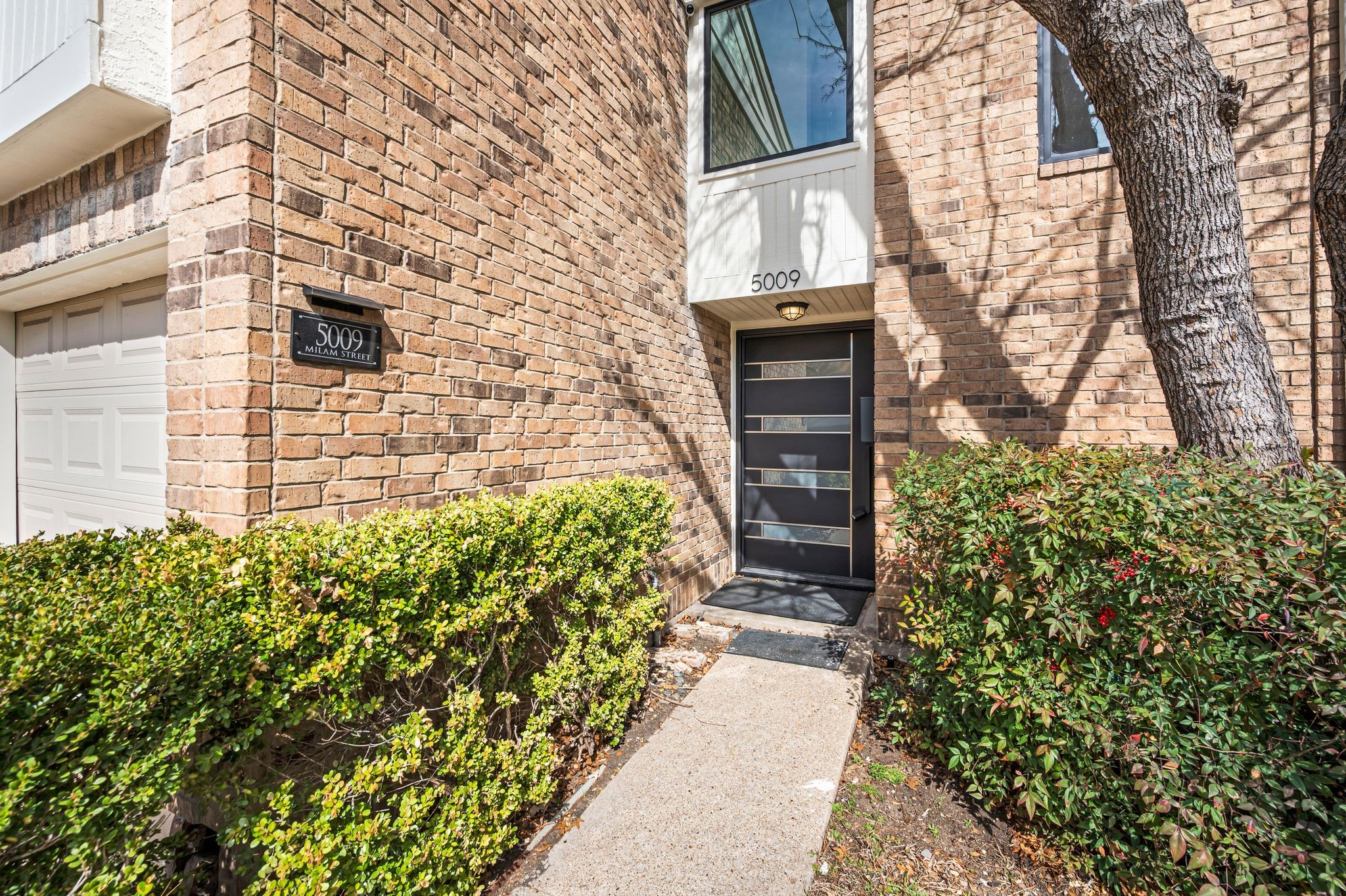 5009 Milam Street Dallas TX 75206