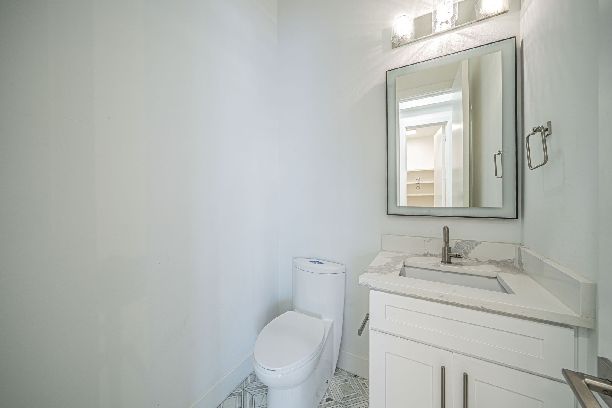 4905 Blaynes View The Colony TX 75056